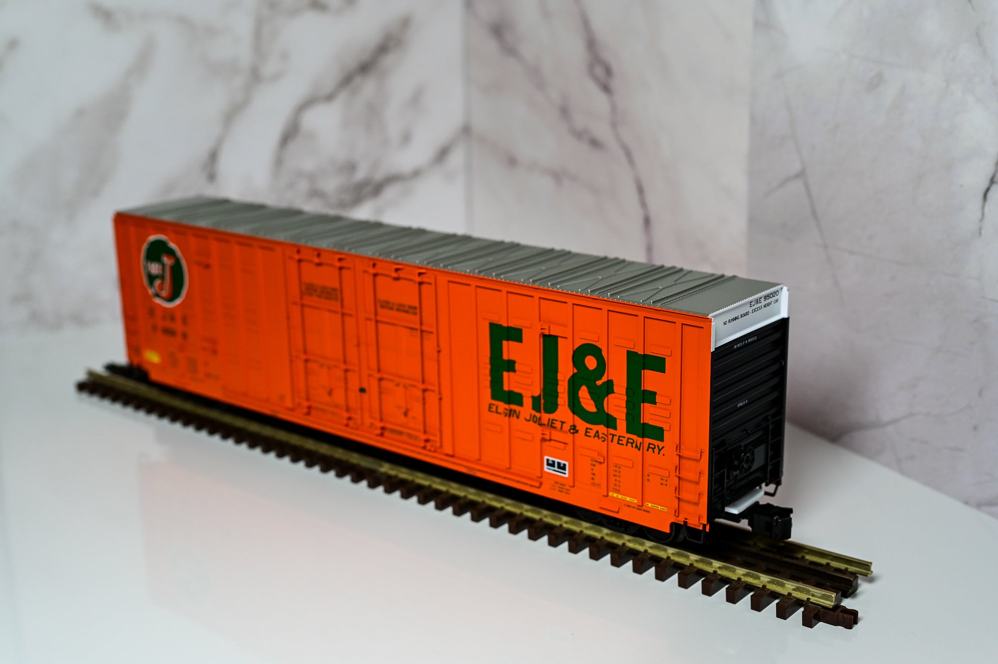 Atlas Elgin Joliet & Eastern Berwick 60β Hy-Cube Box Car #95020 | Premier | O Scale