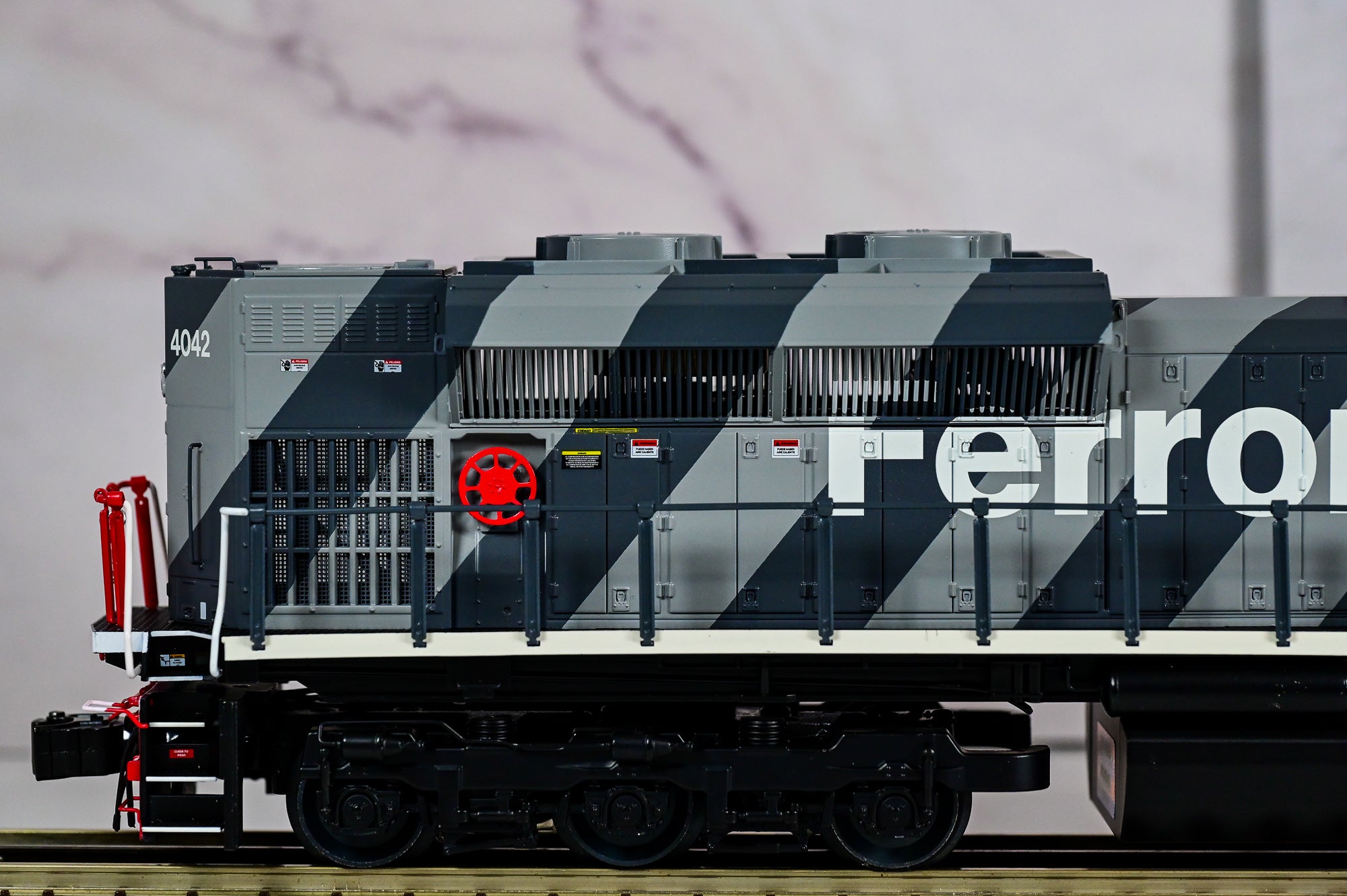 Lionel Ferromex SD70ACe Diesel Locomotive #4042 | LEGACY | O Scale