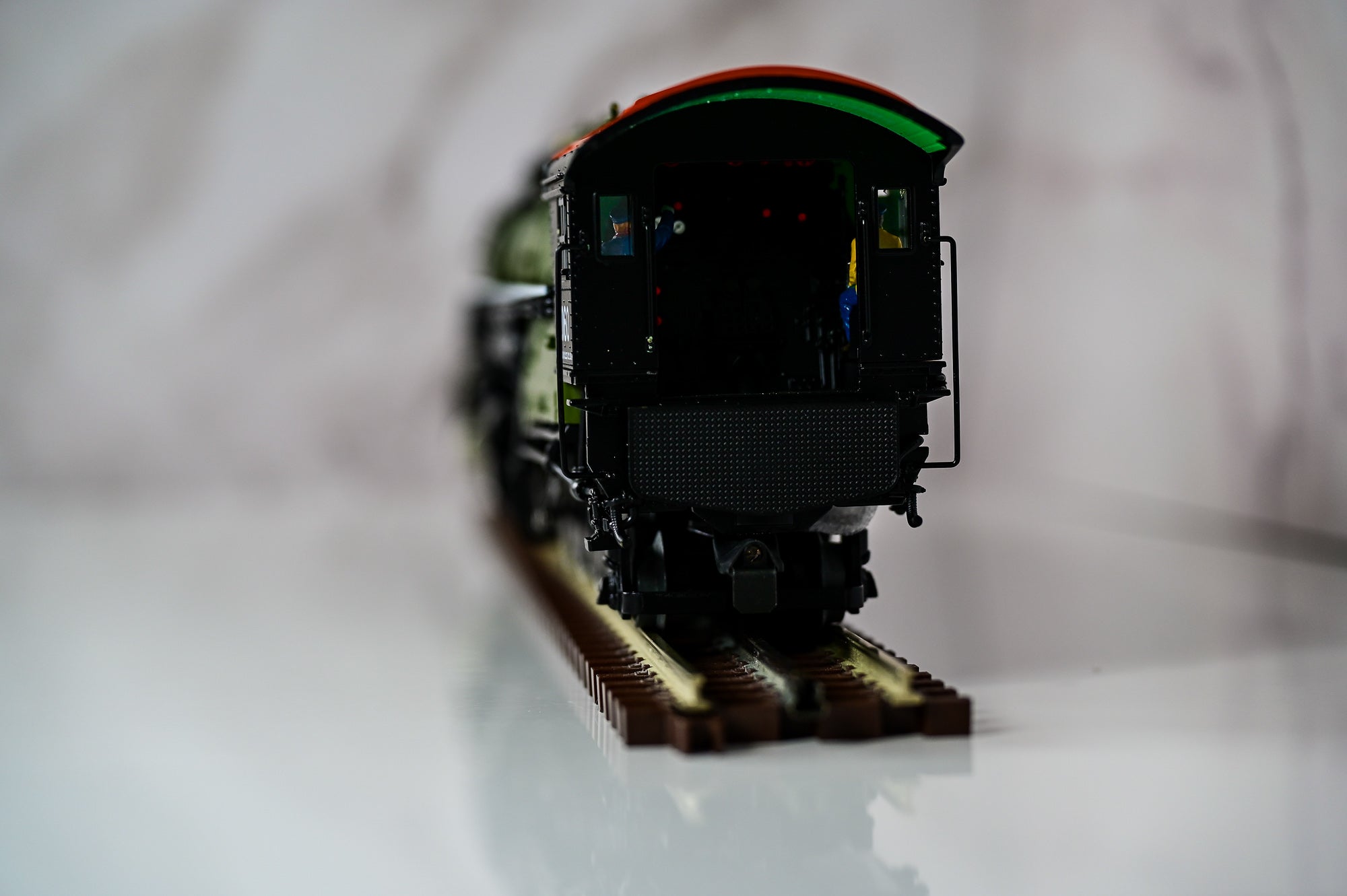Great Northern LEGACY Y6B Steam Locomotive #2060 | Legacy | O Scale
