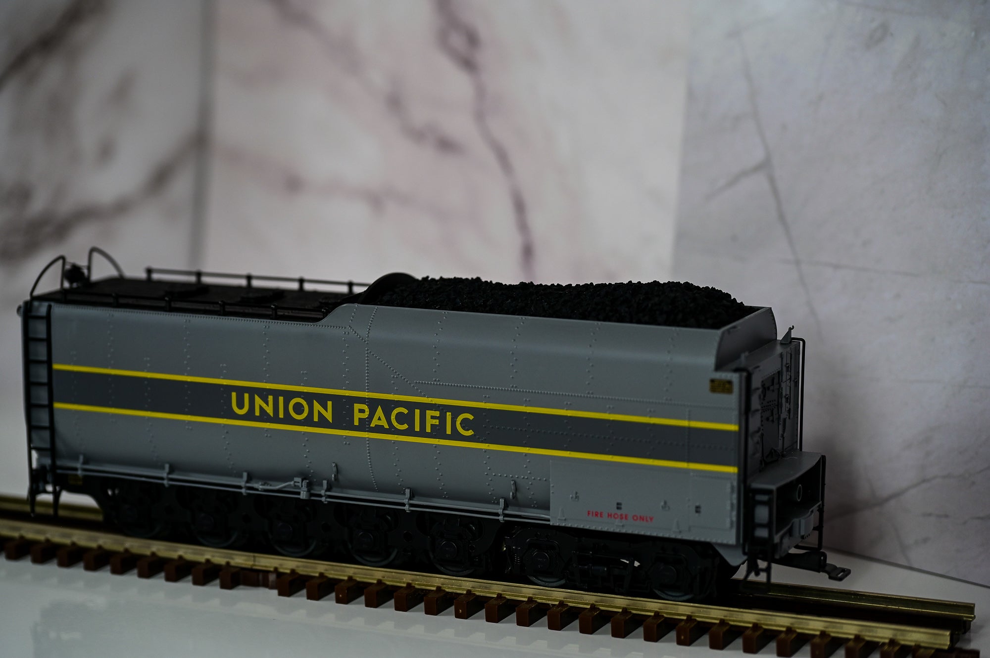 Lionel Union Pacific Big Boy Steam Locomotive #4024 | Vision Line | O Scale