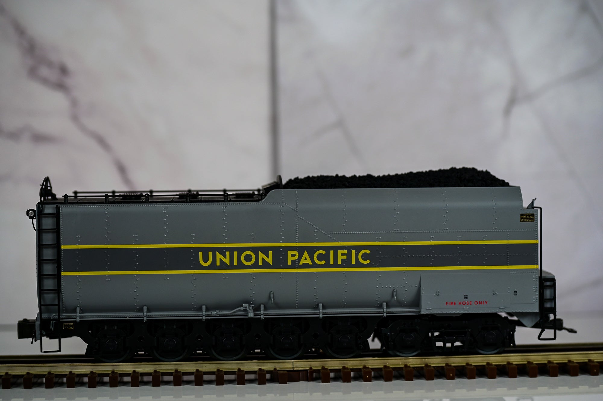 Lionel Union Pacific Big Boy Steam Locomotive #4024 | Vision Line | O Scale