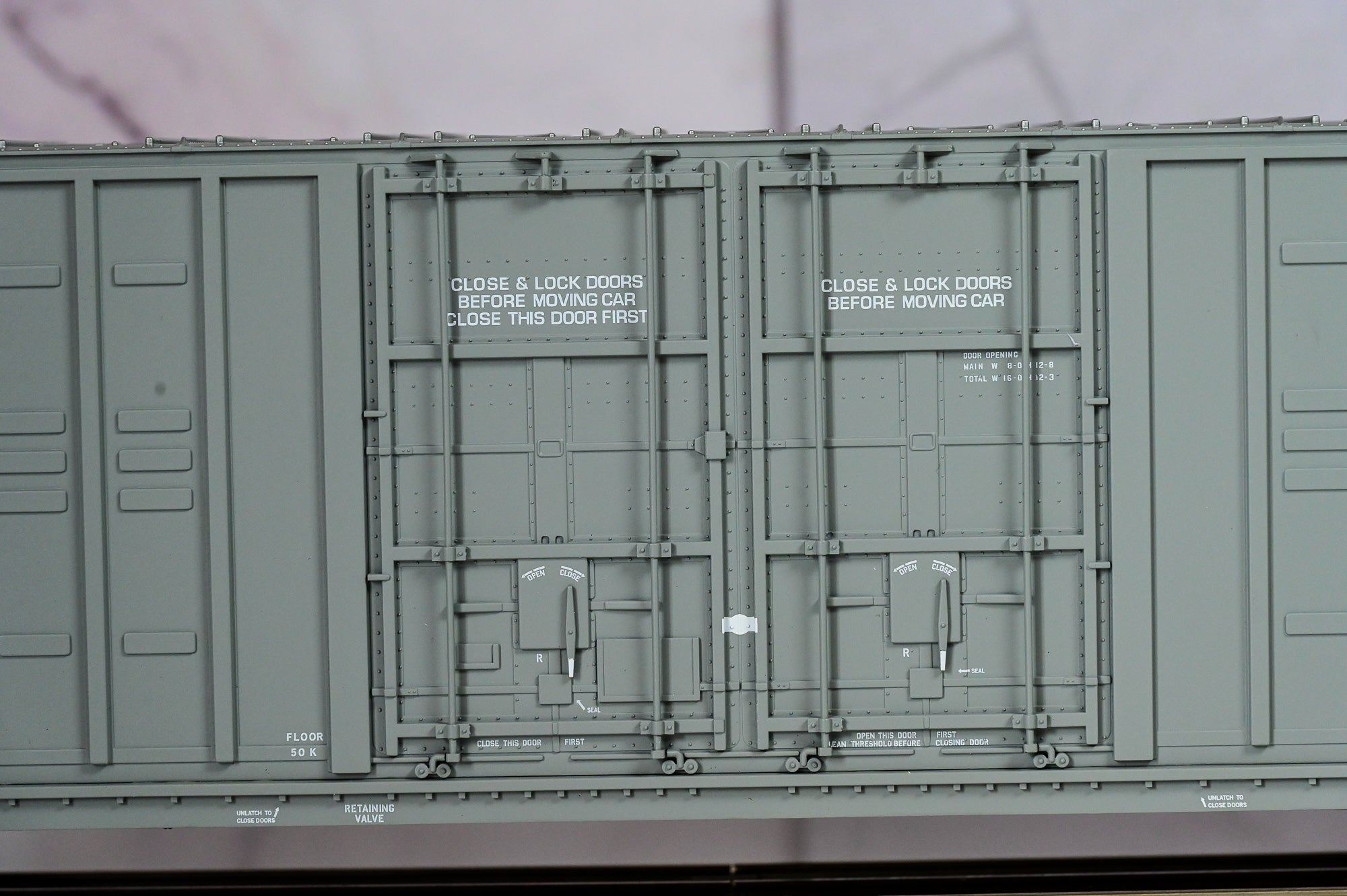 Atlas Illinois Central (Gray) Berwick 60β Hy-Cube Box Car #301228 | Premier | O Scale