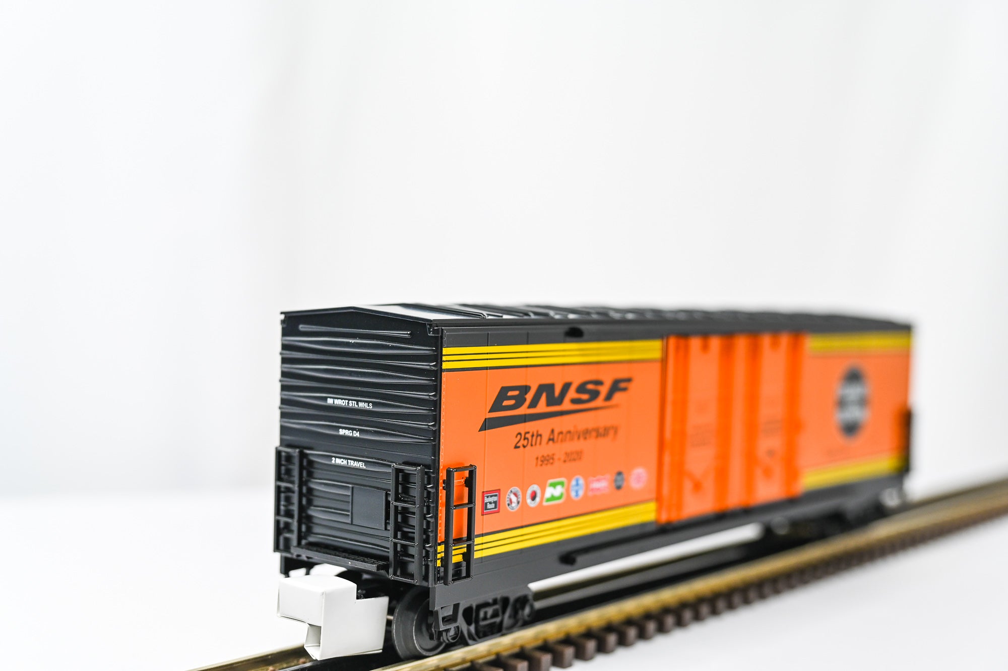 MTH BNSF 50’ Double Door Plugged Boxcar – 8 Car Set |O Scale|