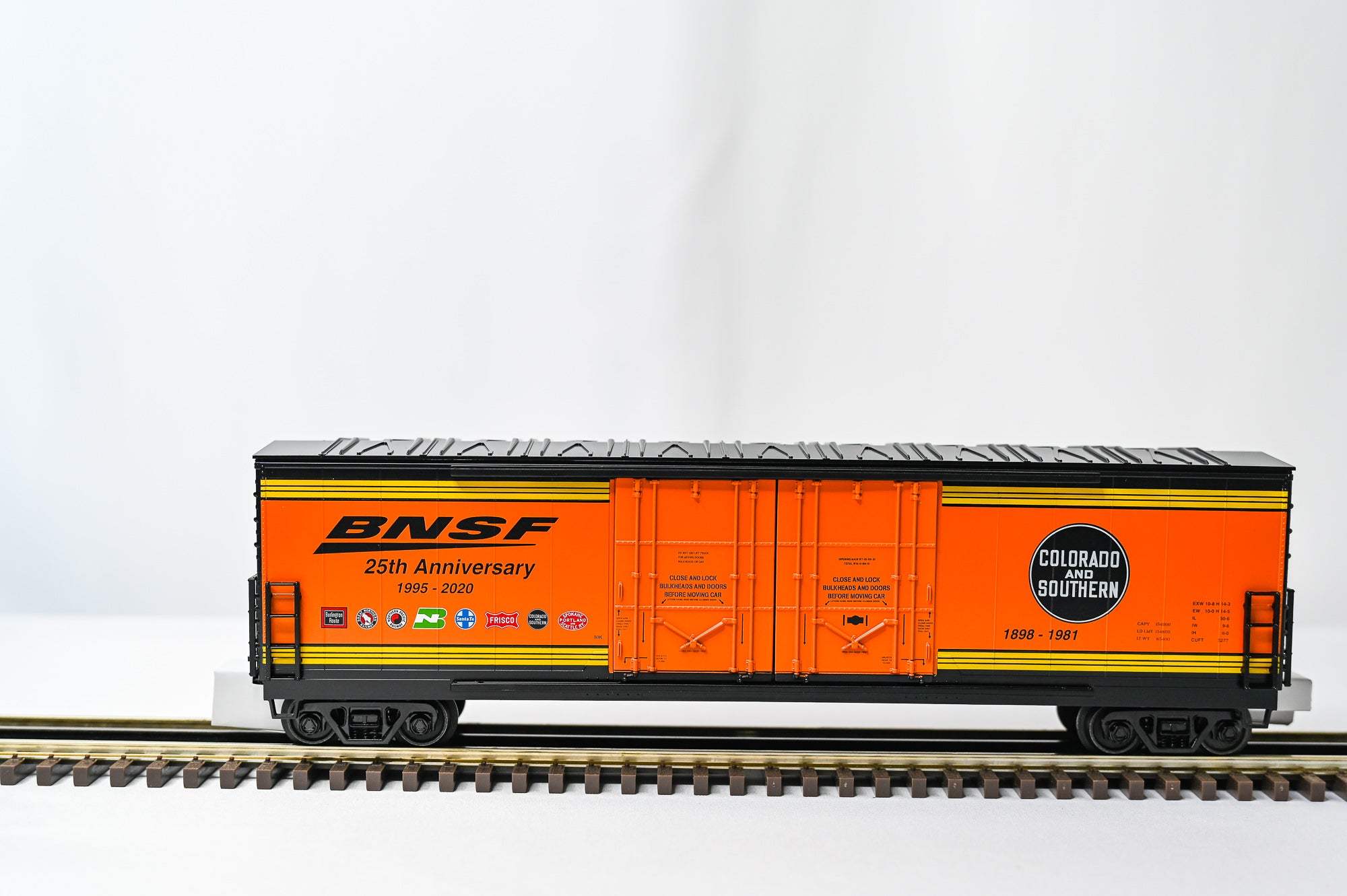 MTH BNSF 50’ Double Door Plugged Boxcar – 8 Car Set |O Scale|