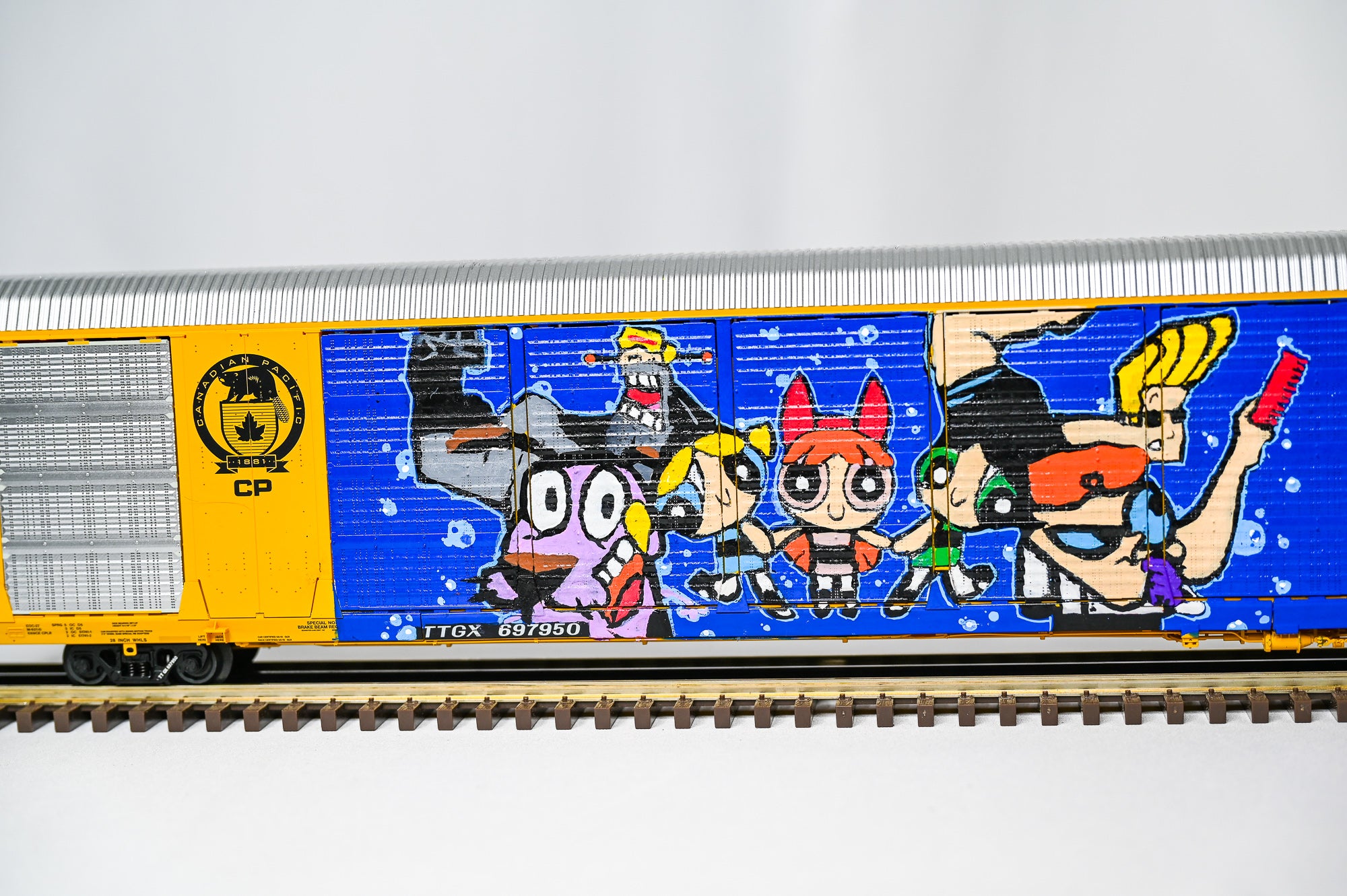 Custom Graffiti Atlas Gunderson MultiβMax Auto Rack | CARTOON NETWORK | O Scale