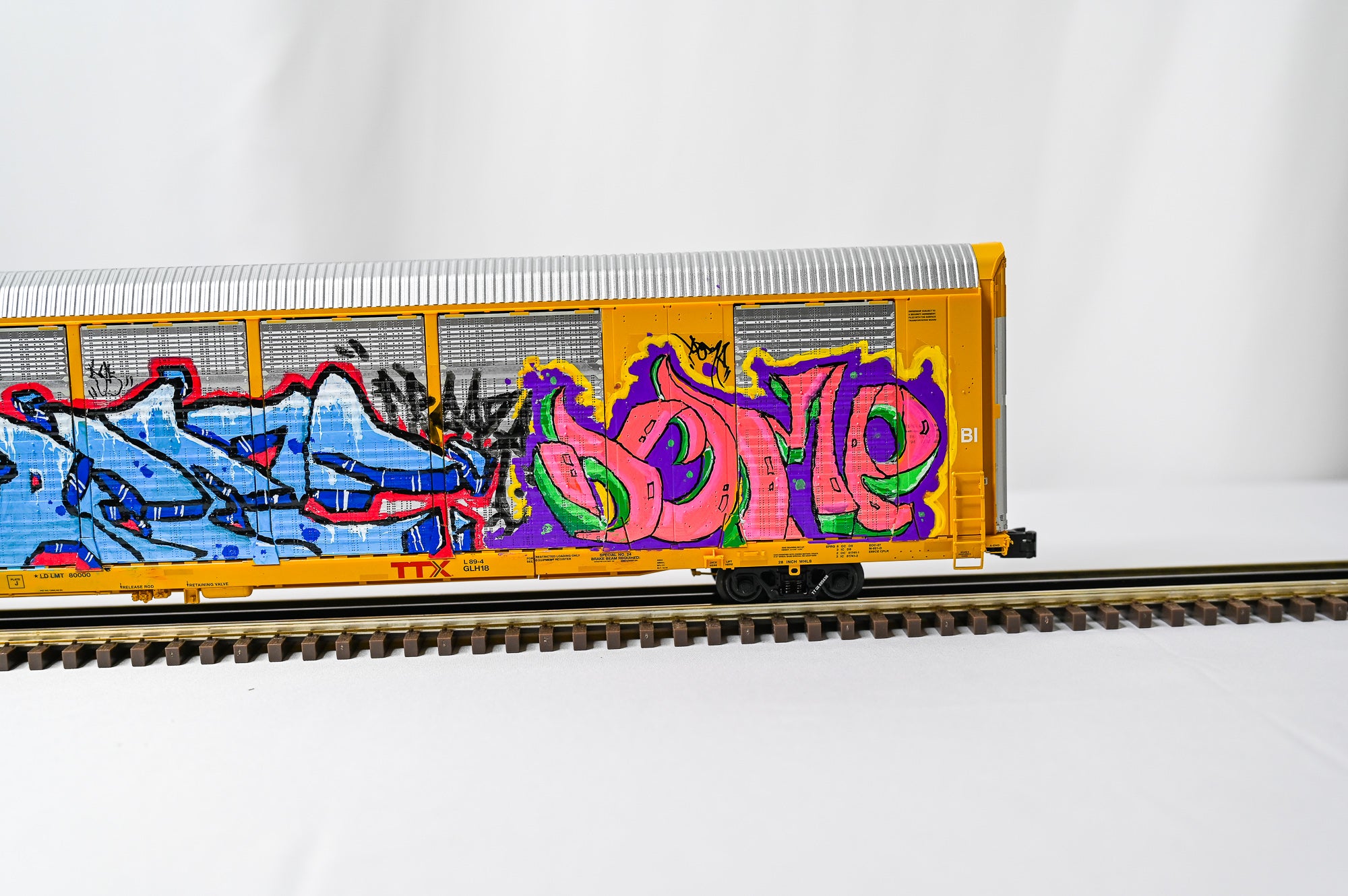 Custom Graffiti Atlas Gunderson Multi‑Max Auto Rack | X-MEN | O Scale