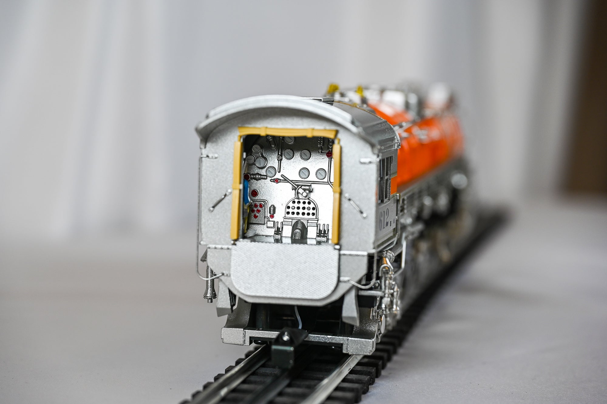 Lionel "The Chessie" Greenbrier Steam Locomotive #612 | O Scale