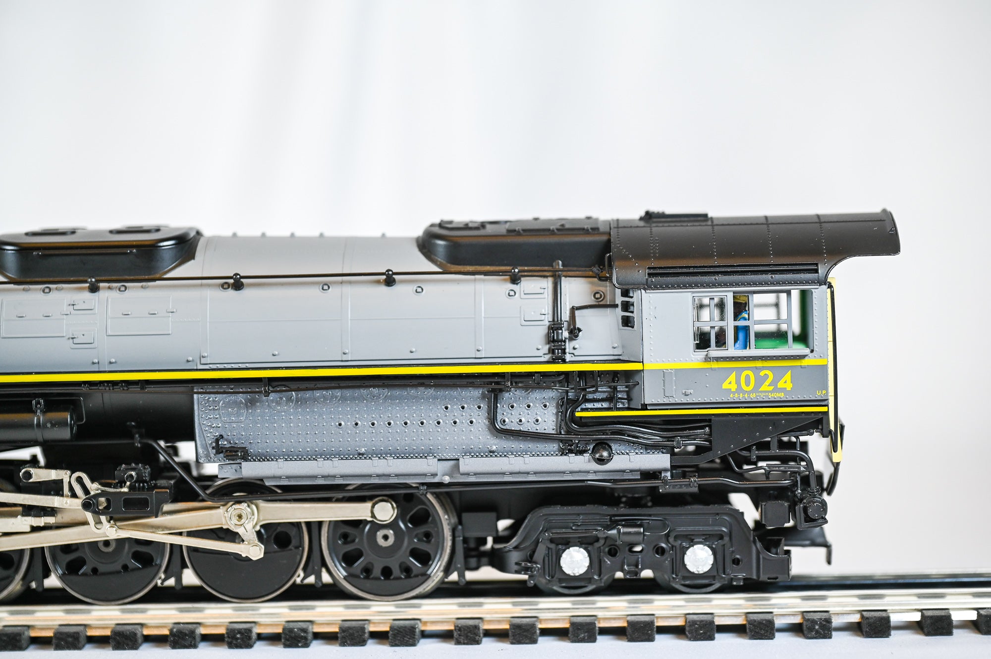 Lionel Union Pacific Big Boy Steam Locomotive #4024 | Vision Line | O Scale