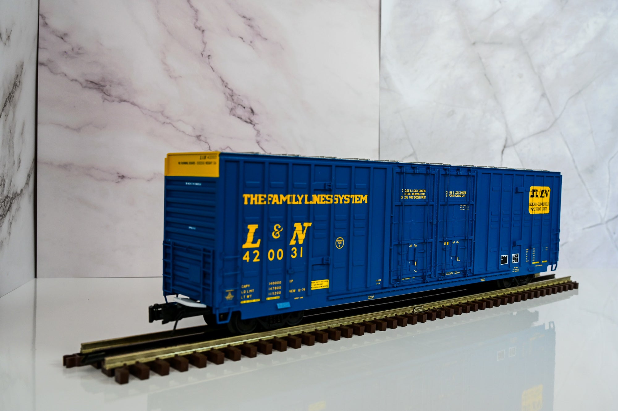 Atlas Louisville & Nashville Berwick 60β Hy-Cube Box Car #420031 | Premier | O Scale
