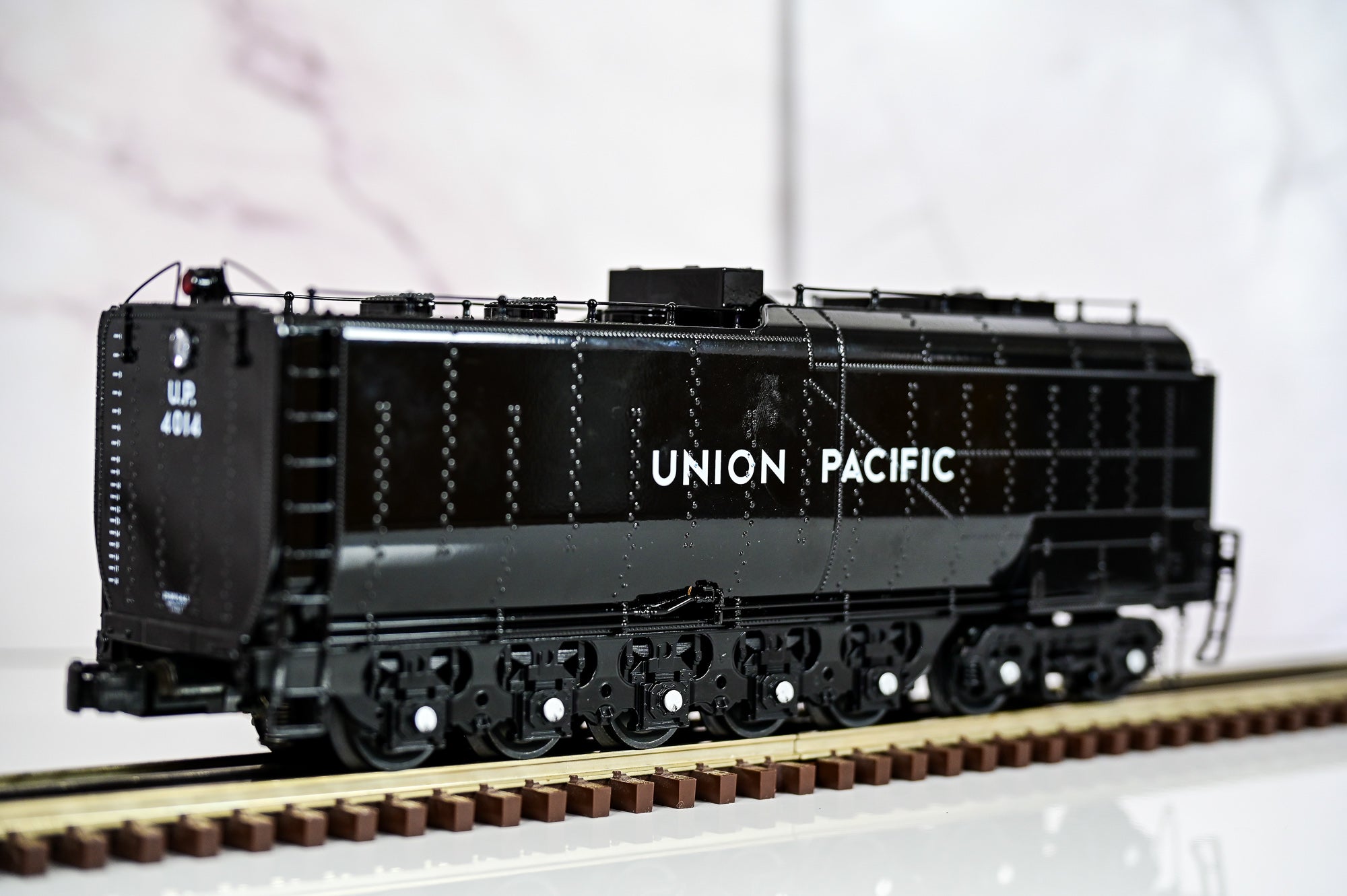 MTH Big Boy 4‑8‑8‑4 Steam Locomotive #4014 | Premier | O Scale