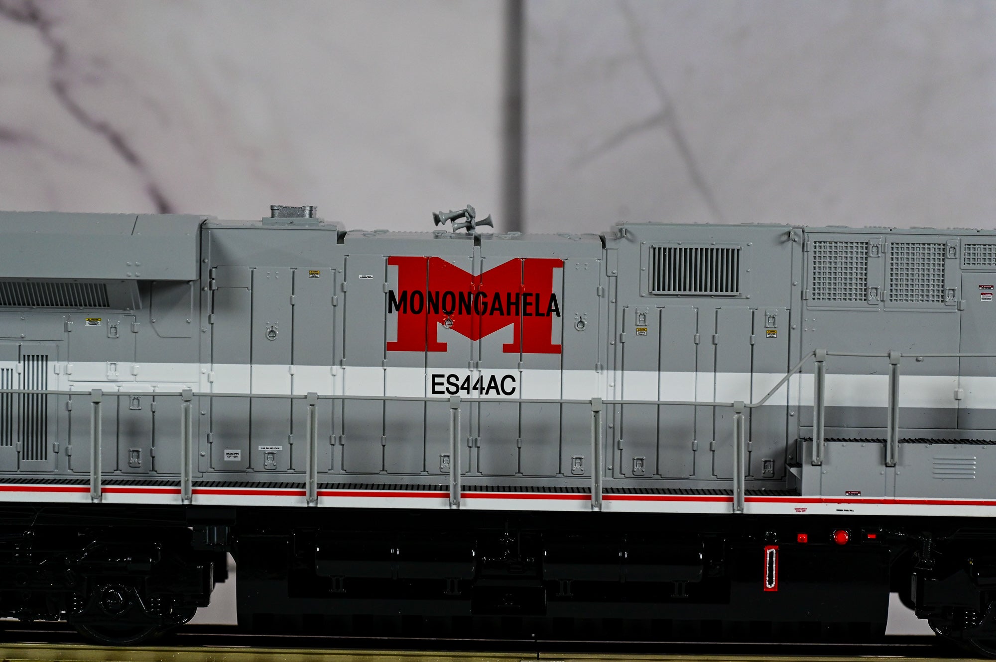 Lionel Monongahela ES44AC Diesel Locomotive #8025 | Legacy | O Scale