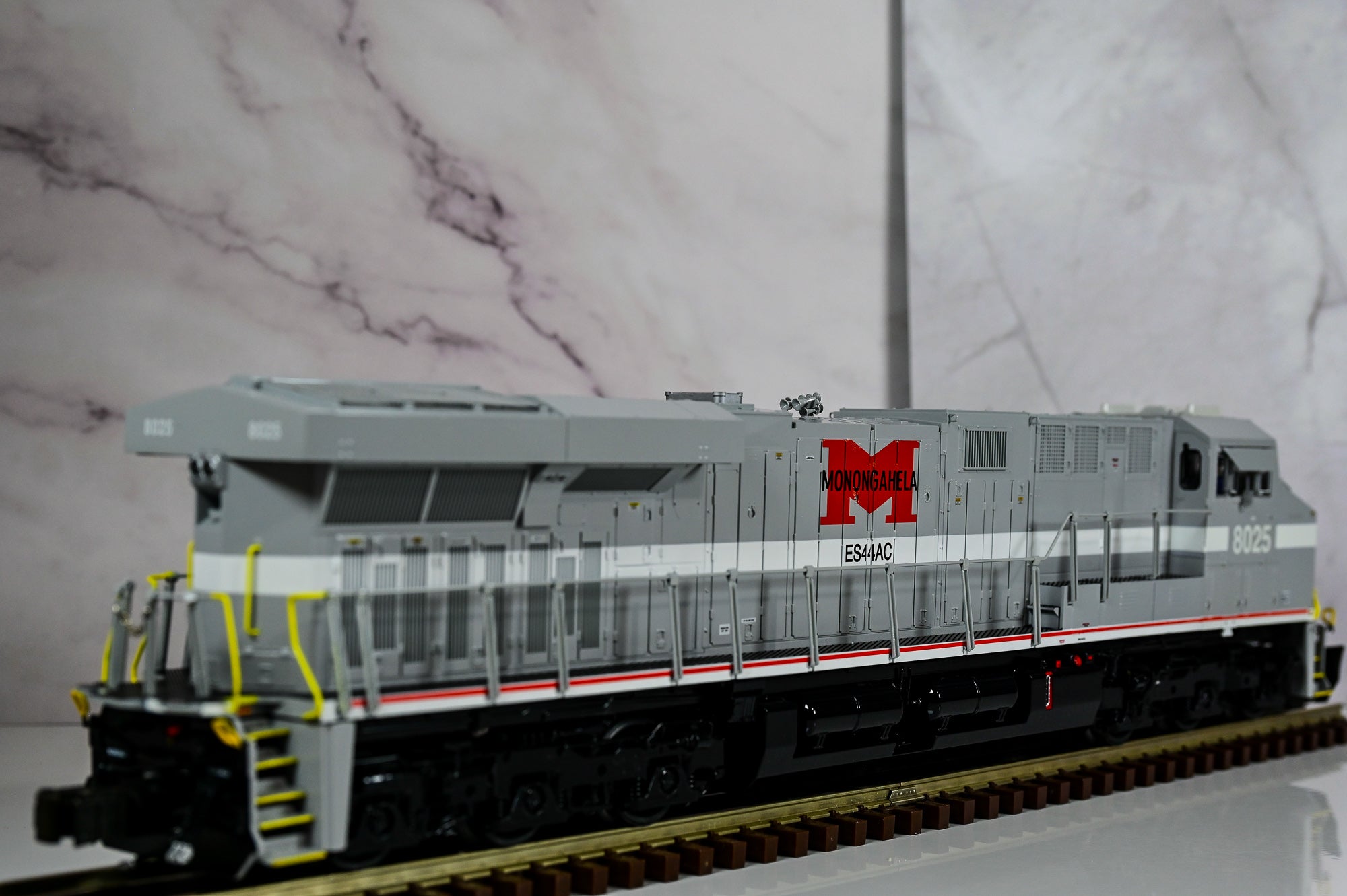 Lionel Monongahela ES44AC Diesel Locomotive #8025 | Legacy | O Scale