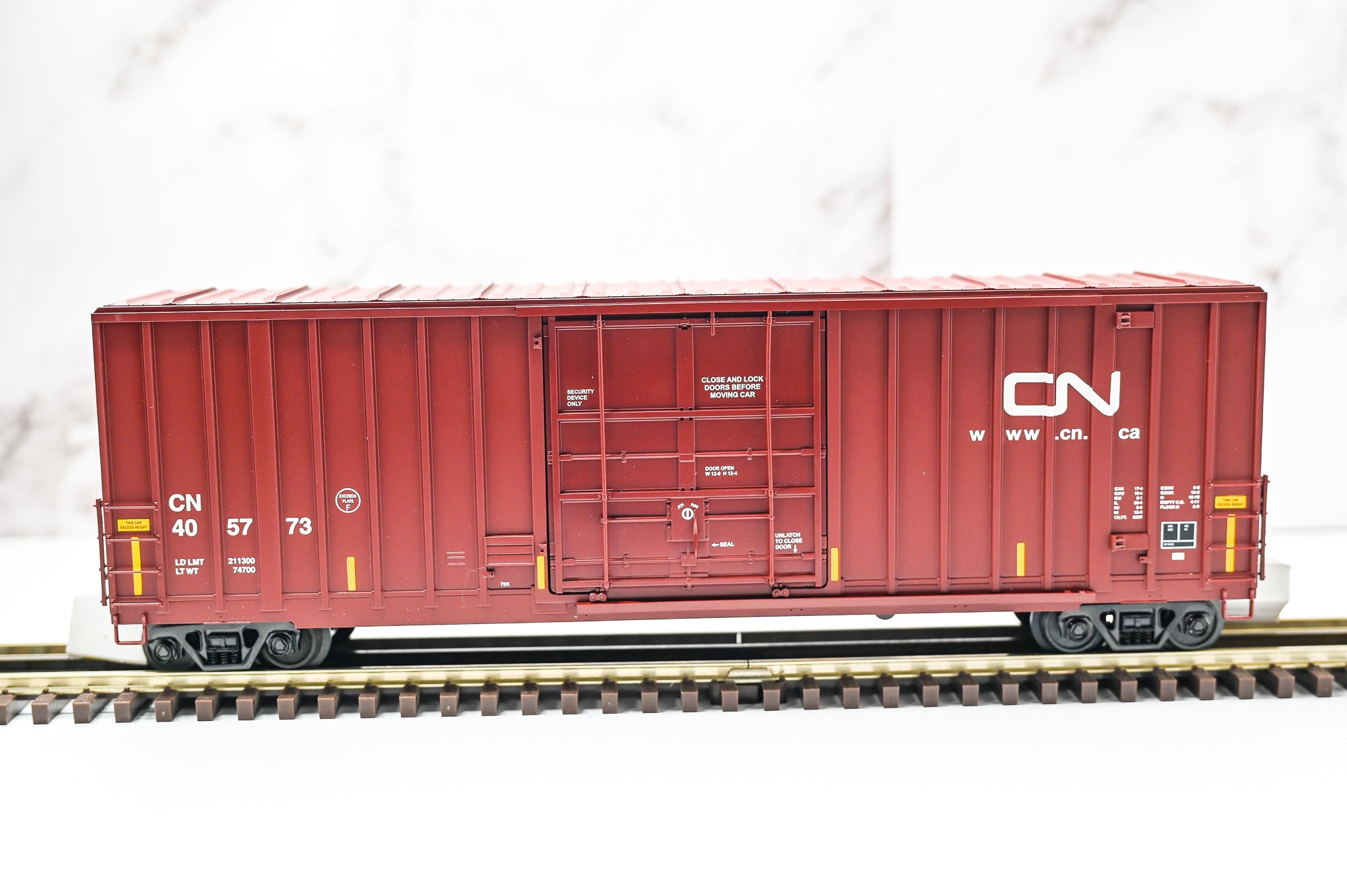 MTH Canadian National 50 Foot High Cube Boxcar 405773 | Premier | O Scale