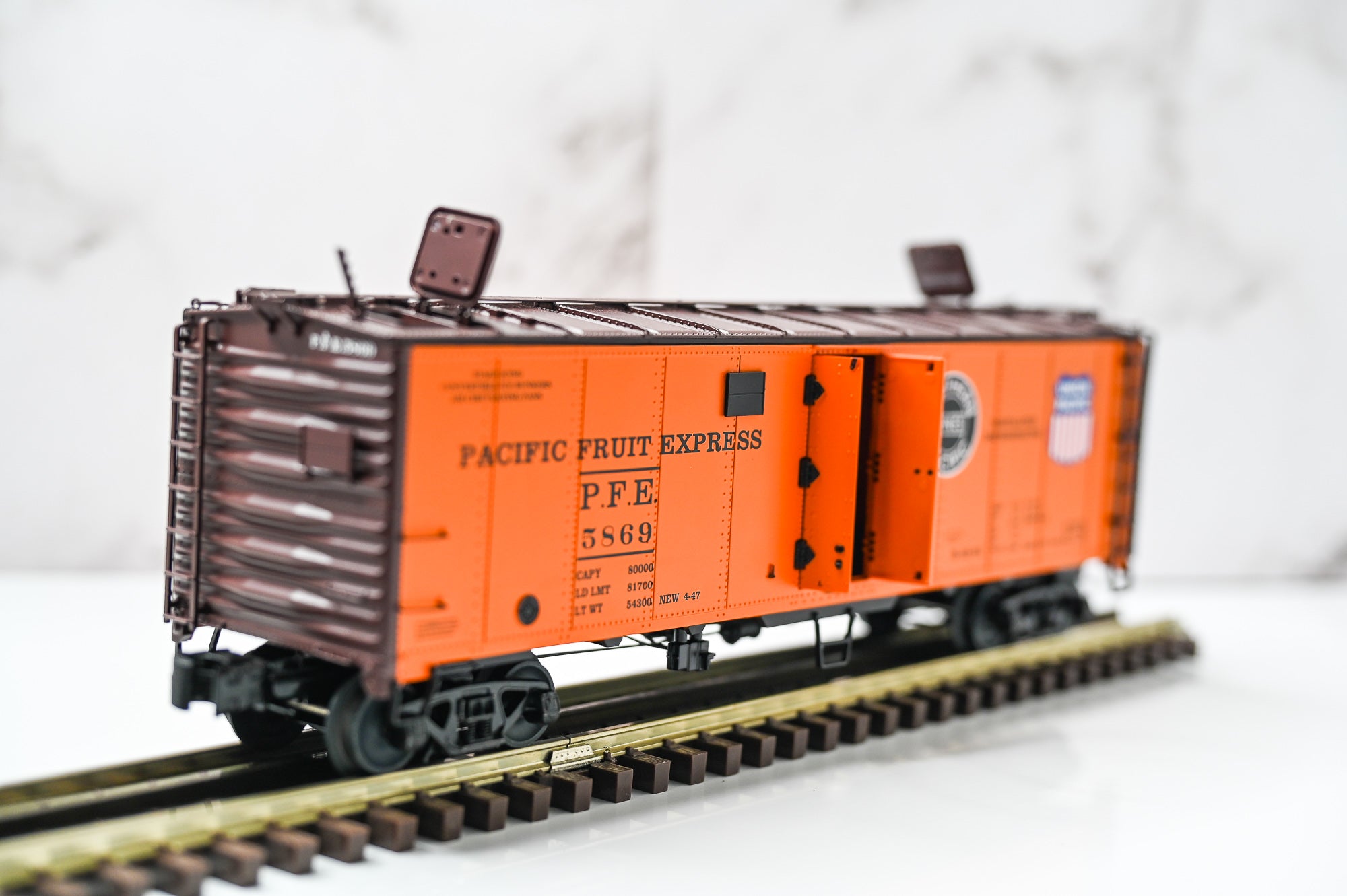 PFE Vision Reefer Set | Vision Line | O Scale