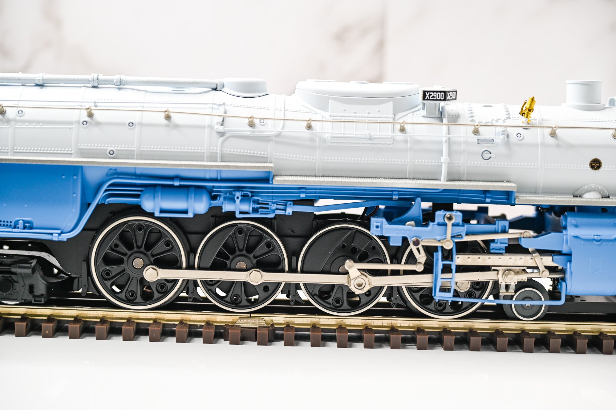 Santa Fe Blue Goose Legacy 4-8-4 #2900 | Legacy | O Scale