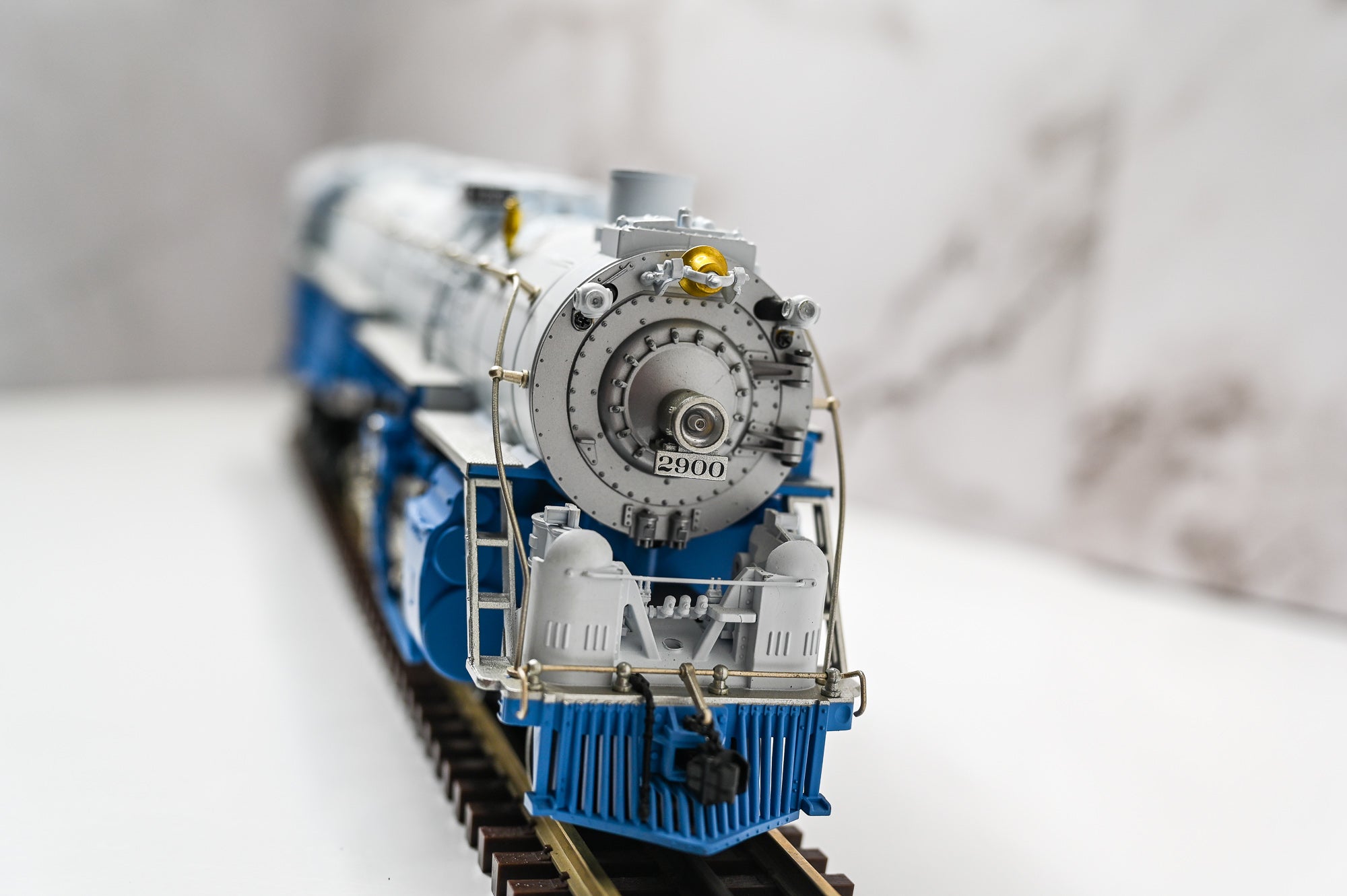 Santa Fe Blue Goose Legacy 4-8-4 #2900 | Legacy | O Scale