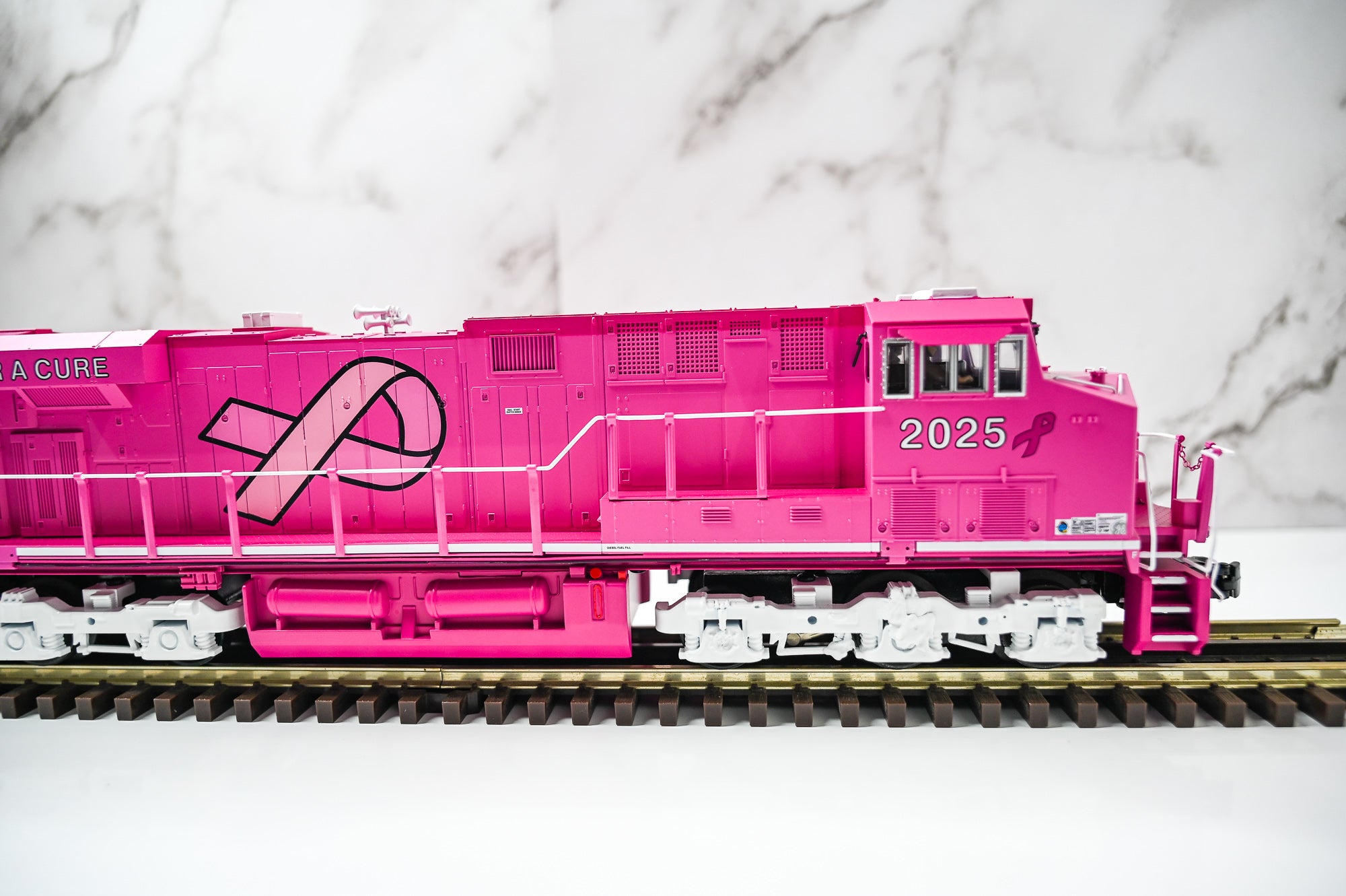 MTH ES44AC Imperial Cancer Awareness #2025 | Proto-Sound 3.0 | O Scale