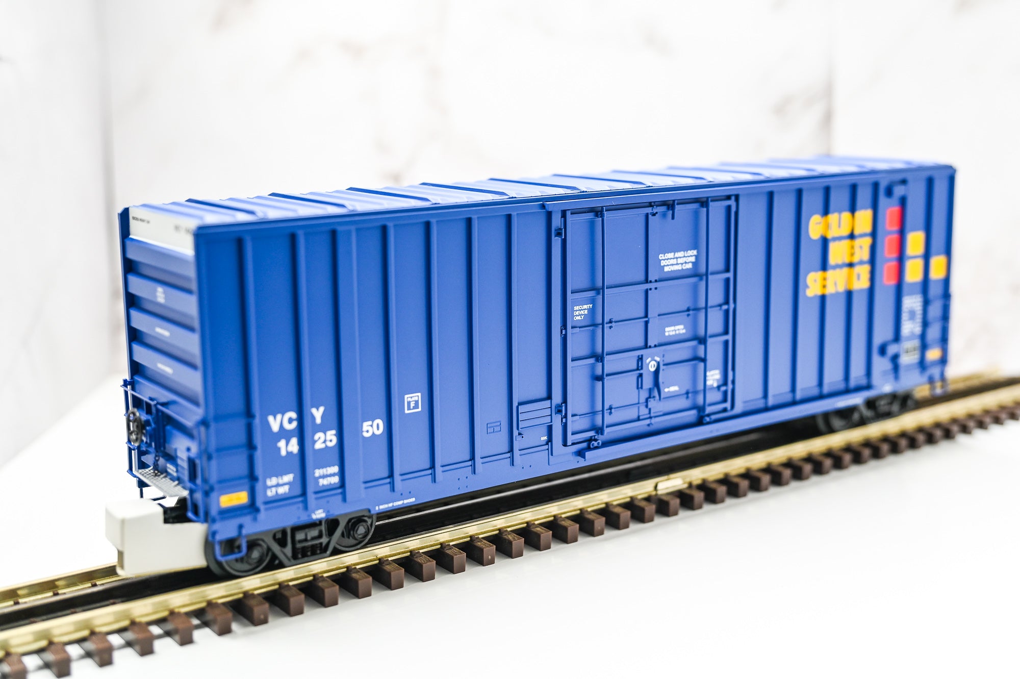 MTH Golden West Service 50 Foot High Cube Boxcar 142550 | Premier | O Scale