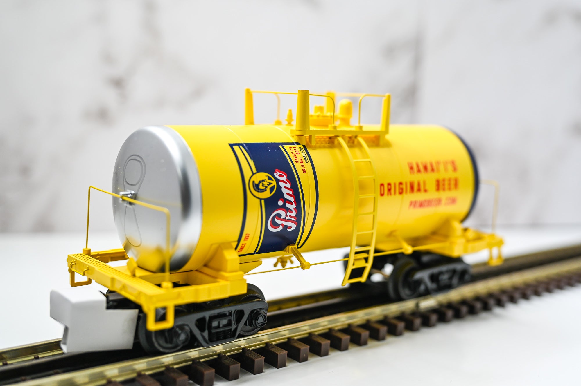Atlas Primo 8000 Gallon Tank Car HWLX 1963 | Premier | O Scale