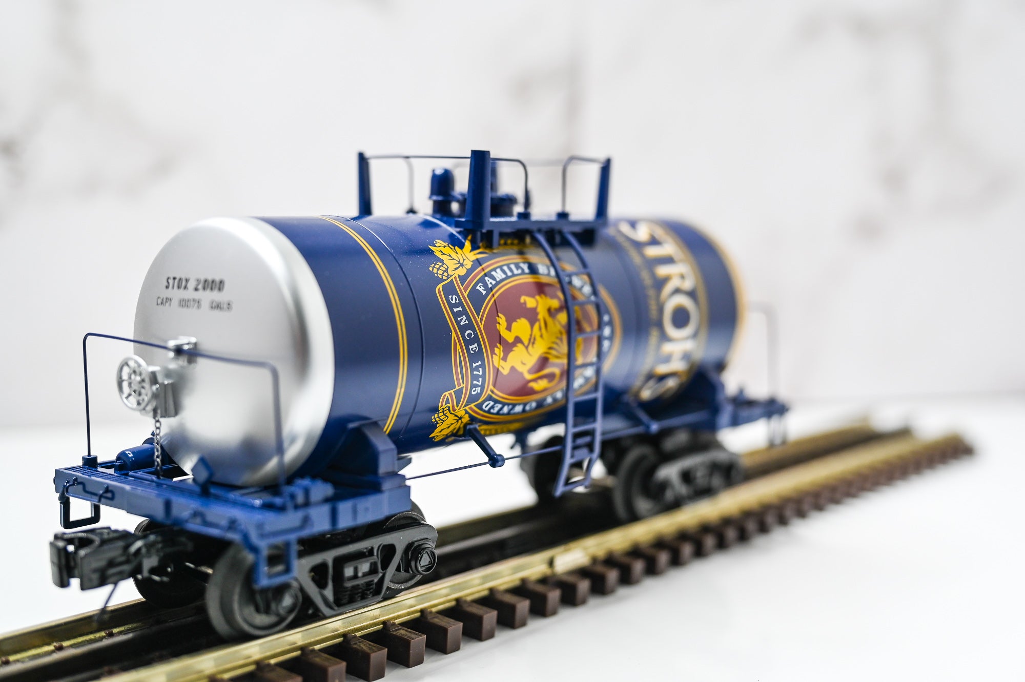 Atlas Strohβs 8000 Gallon Tank Car STOX 2000 | Premier | O Scale