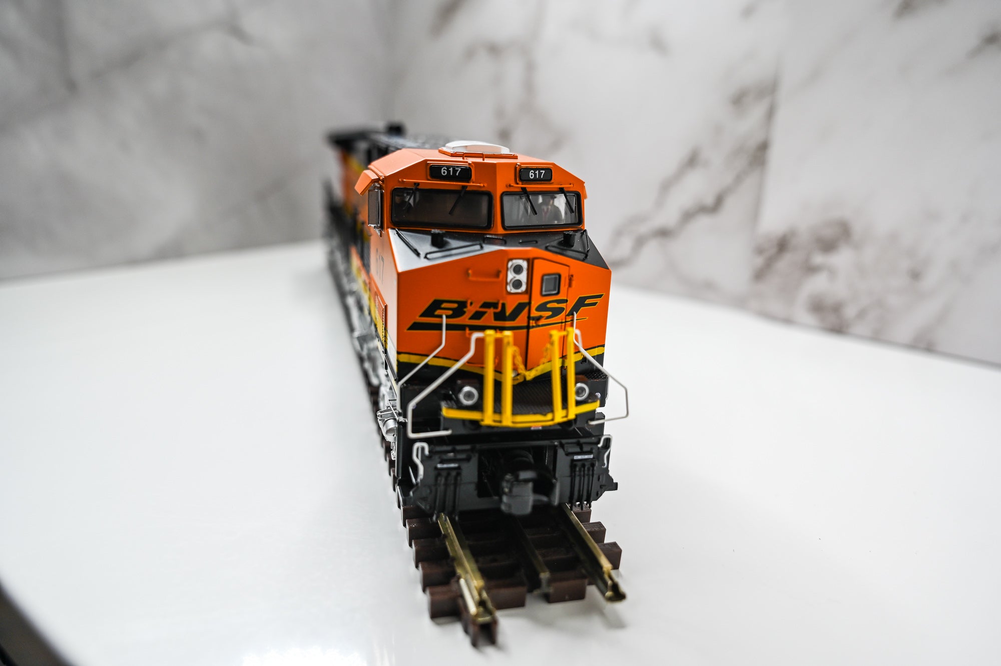 MTH BNSF AC4400CW #617 | Premier | O Scale