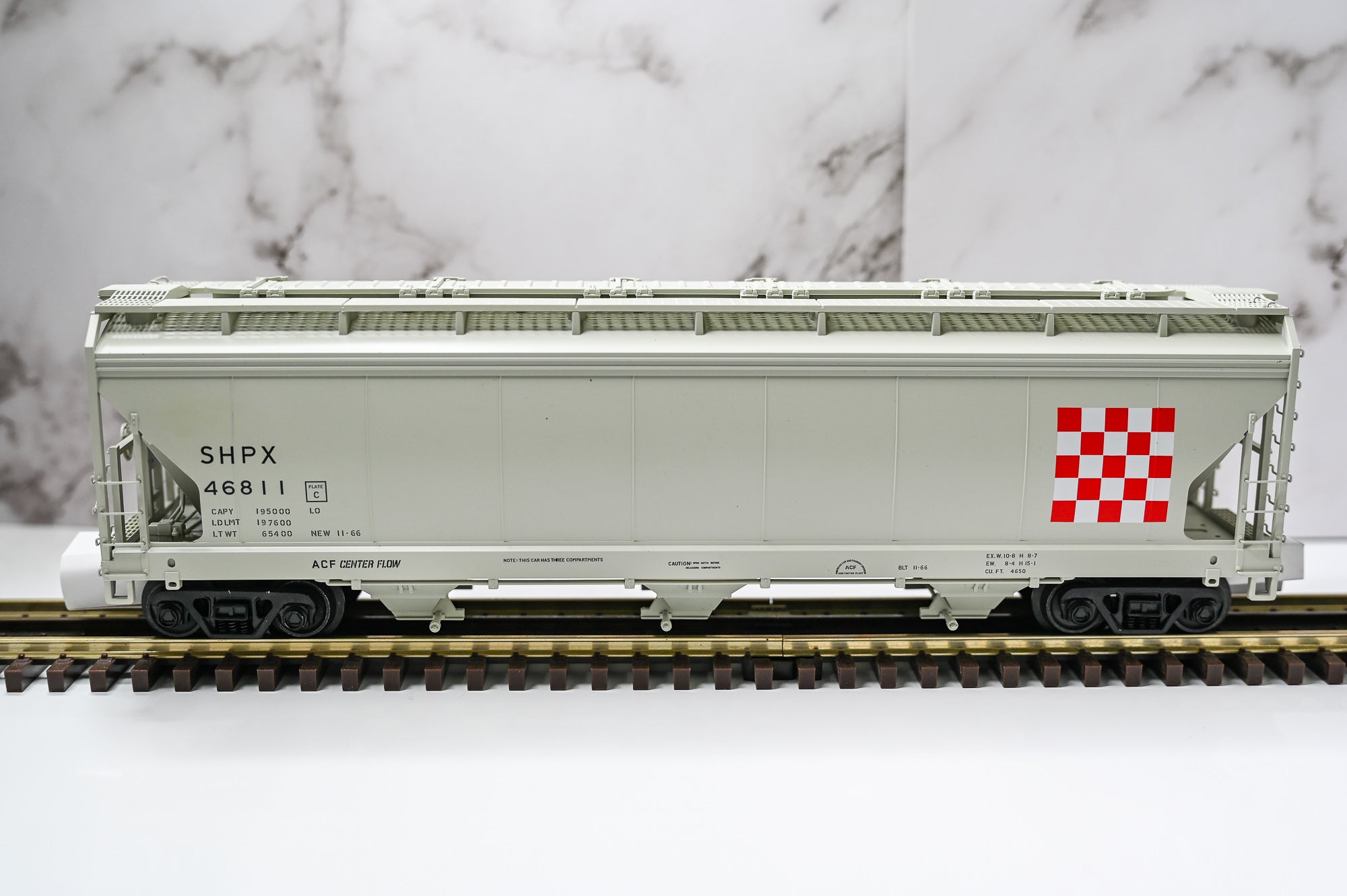 Atlas O Ralston Purina #46811 3-Bay Centerflow Hopper | Premier | O Scale