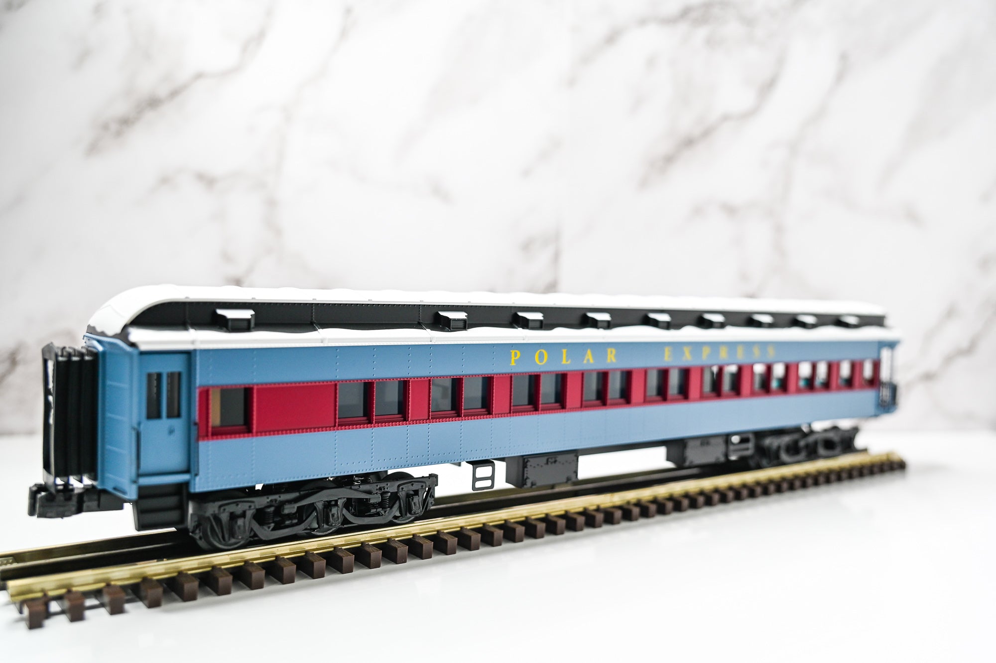 Lionel The Polar Express Observation Car White Roof | Traditional | O Scale