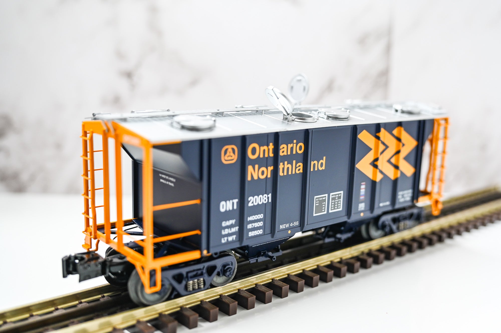 Lionel LCCA PS-2 Hopper Ontario Northland | Traditional | O Scale