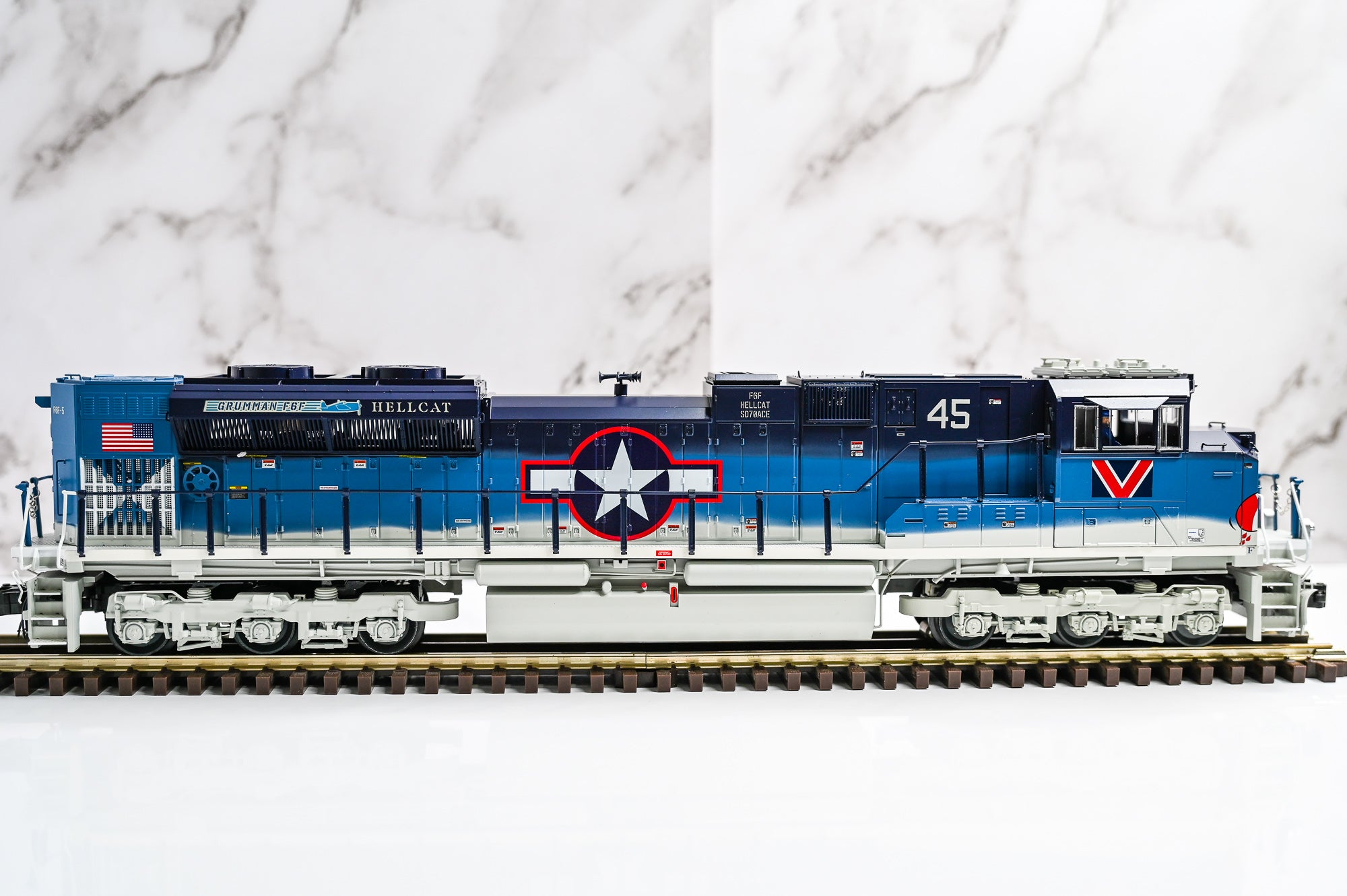 Lionel METCA F6F Hellcat Cat Mouth SD70ACe | Legacy | O Scale