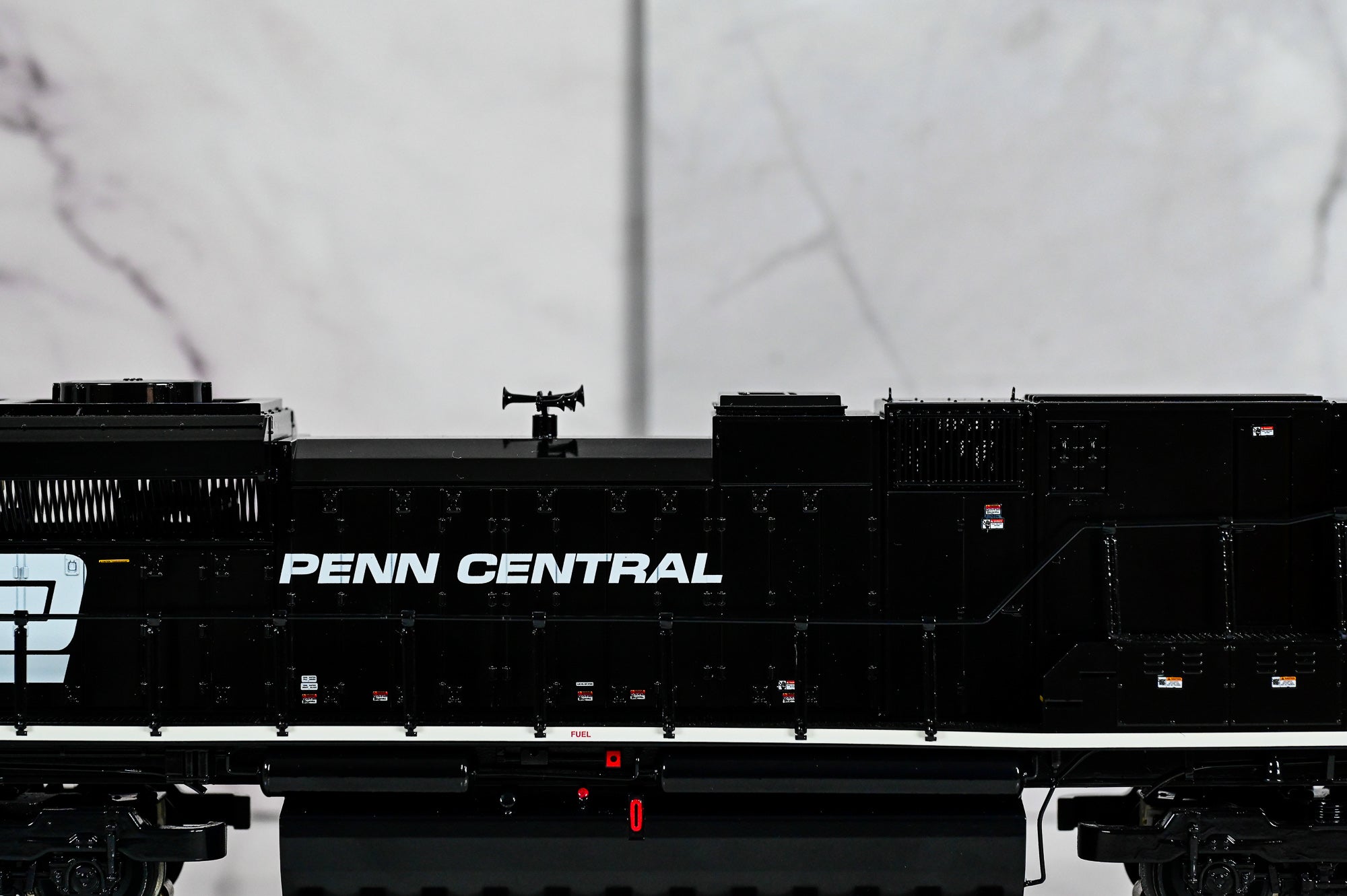 Lionel Penn Central SD70ACe Diesel Locomotive #1073 | Non-Powered | O Scale