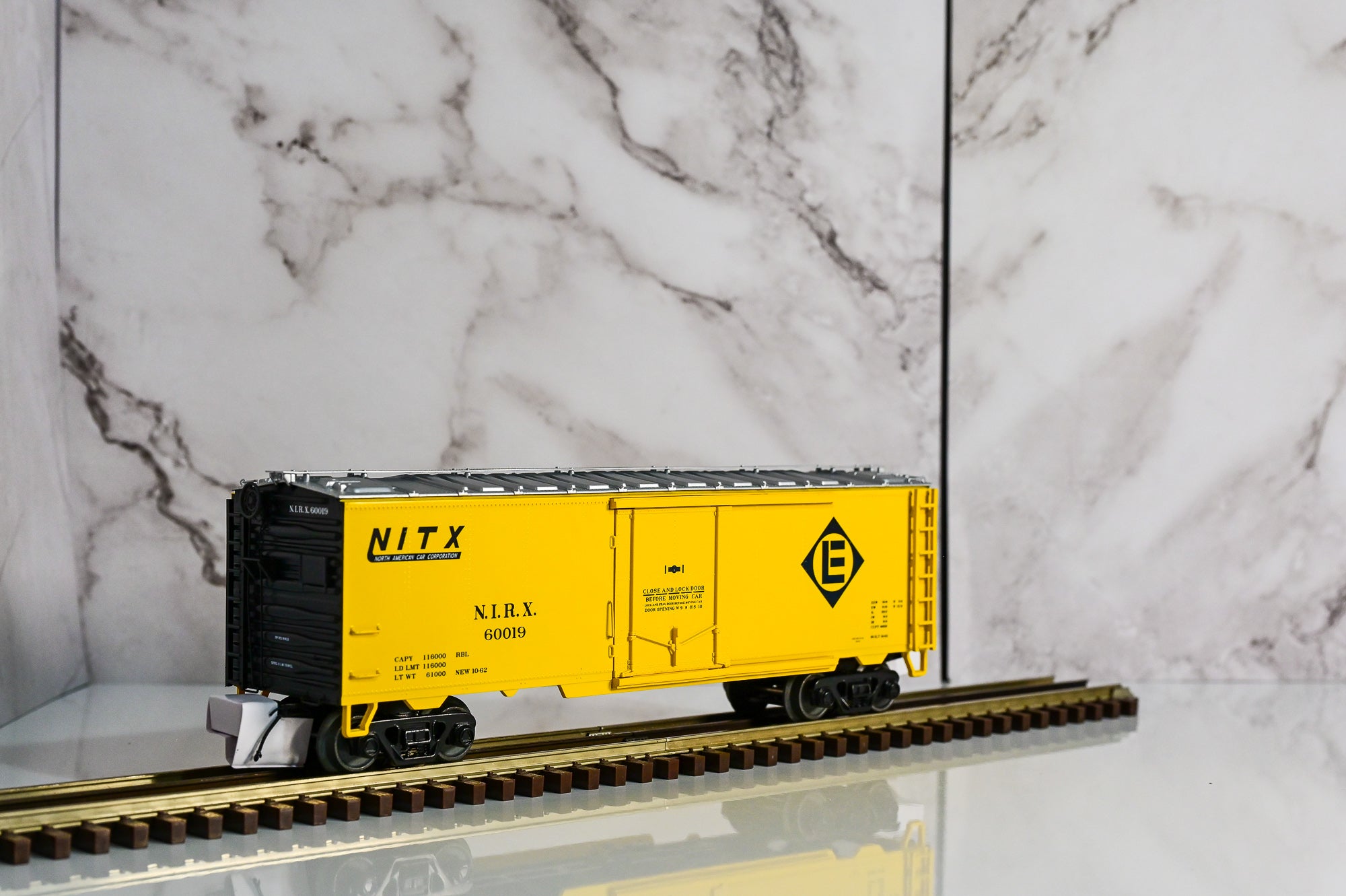 MTH Erie Lackawanna Reefer Car #60019 | O Scale