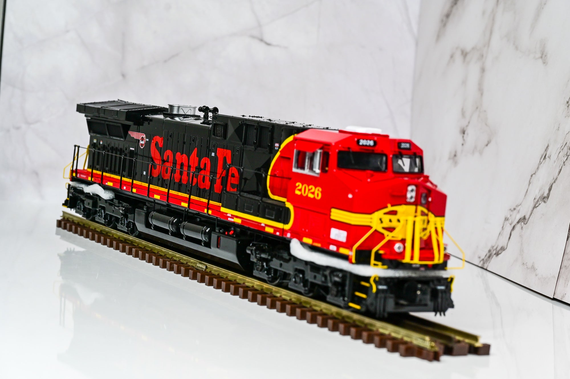 MTH Premier Santa Fe AC4400CW Diesel #2026 (Black Bonnet) | Proto‑Sound 3.0 | O Scale