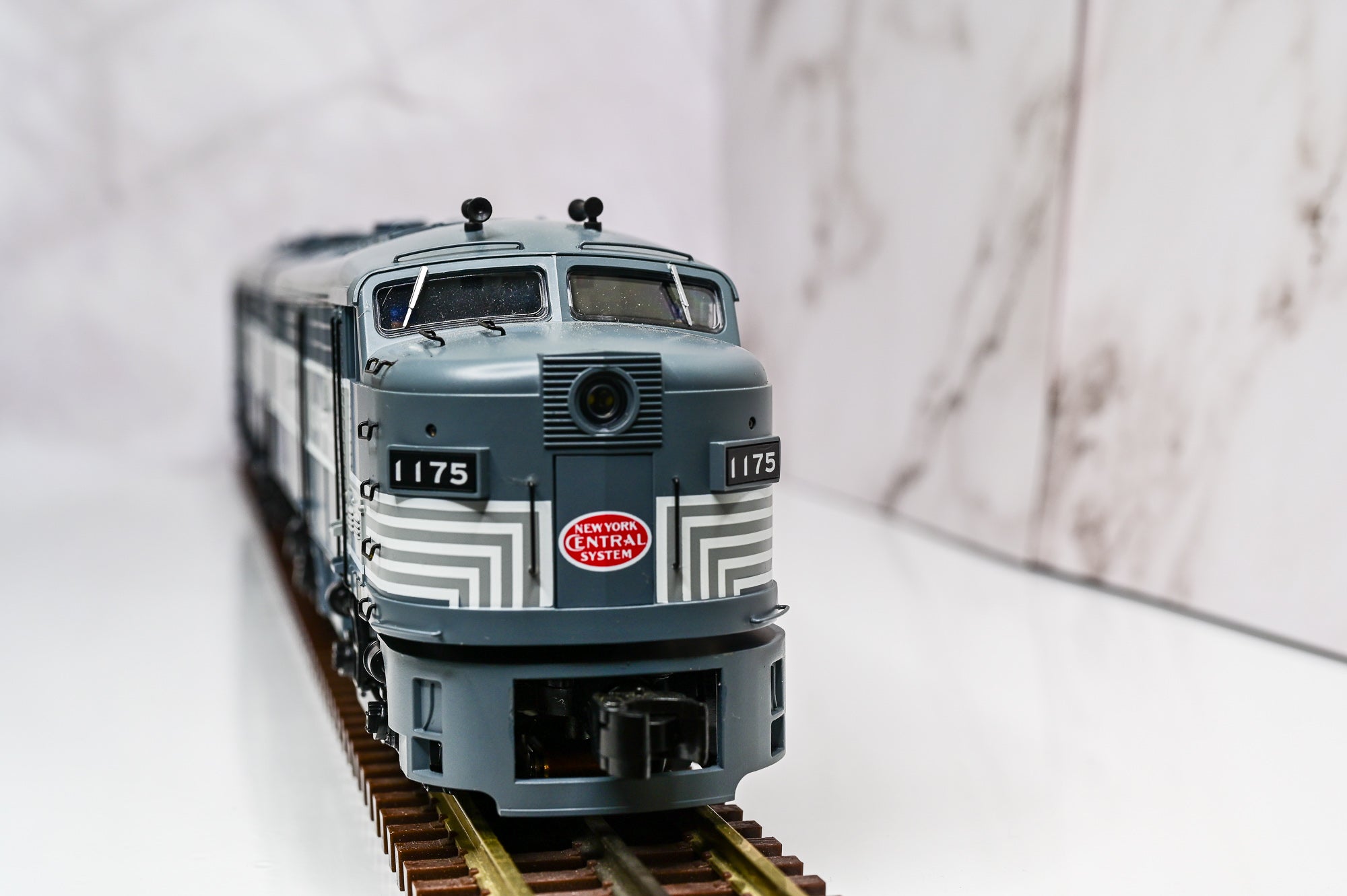 Lionel New York Central FA‑2 AA (Two Powered) | LEGACY | O Scale