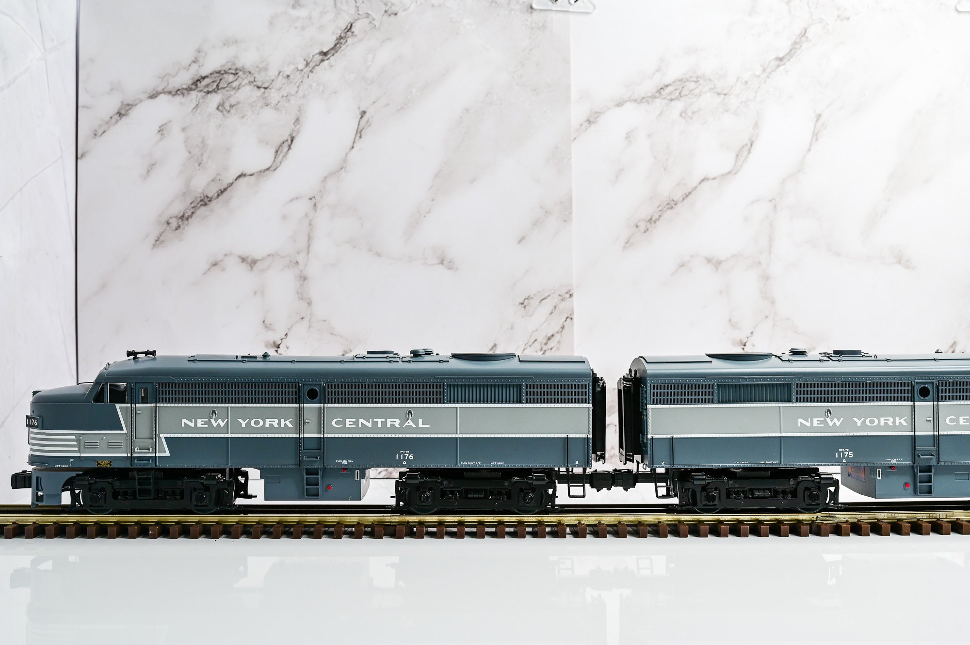 Lionel New York Central FA‑2 AA (Two Powered) | LEGACY | O Scale