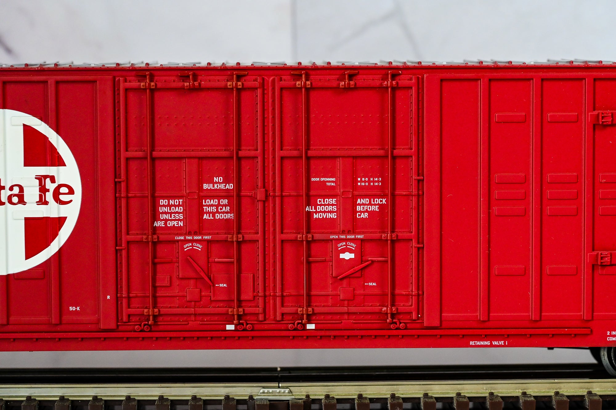 Atlas Santa Fe Berwick 60β Boxcar #37578 | Premier | O Scale