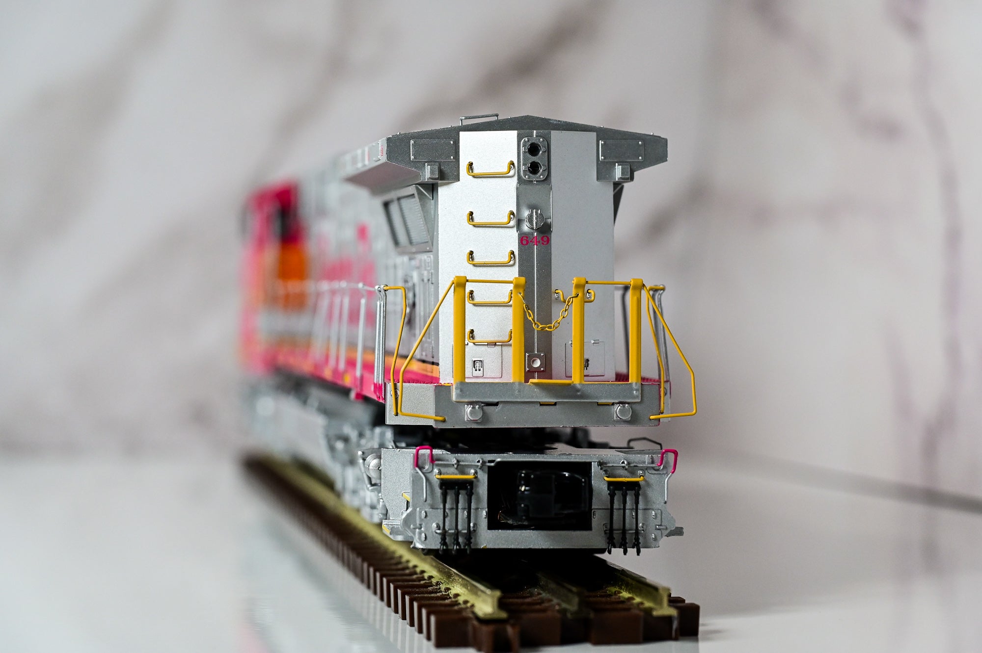 Atlas BNSF C44-9W Diesel Locomotive #649 | Premier | O Scale