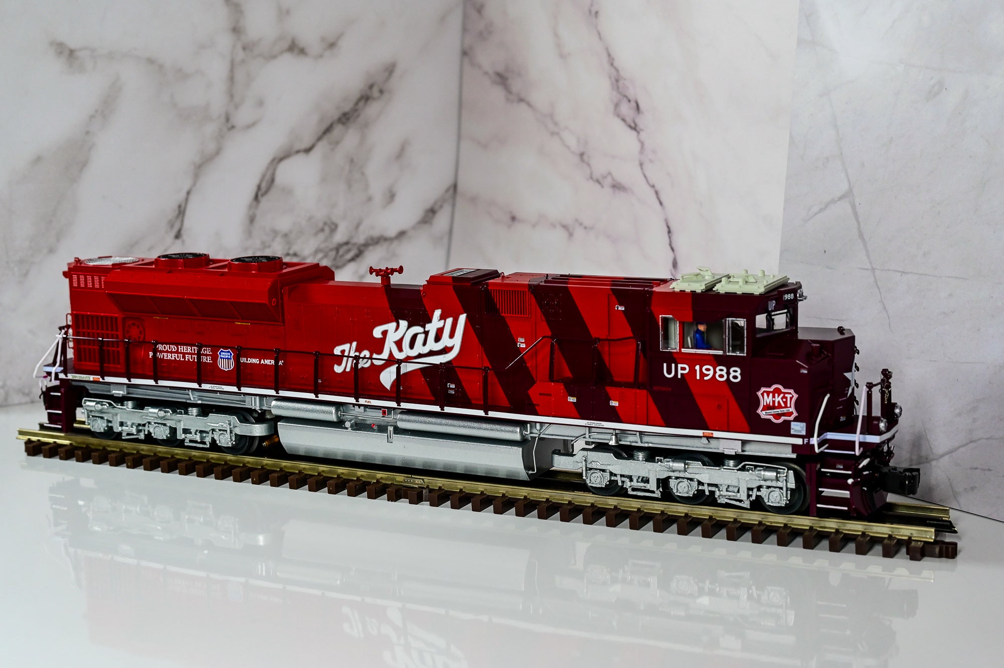 Union Pacific M-K-T Heritage SD70ACe #1988 | LEGACY | O Scale