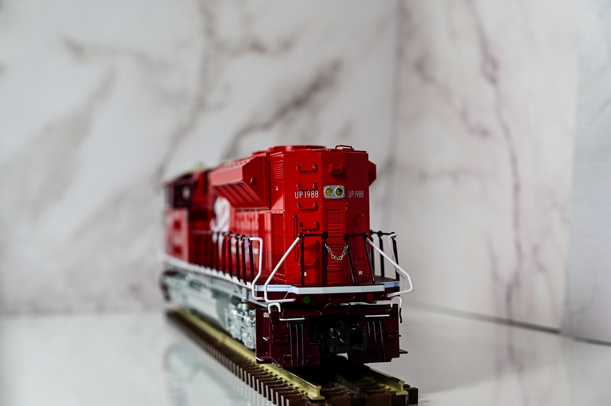 Union Pacific M-K-T Heritage SD70ACe #1988 | LEGACY | O Scale