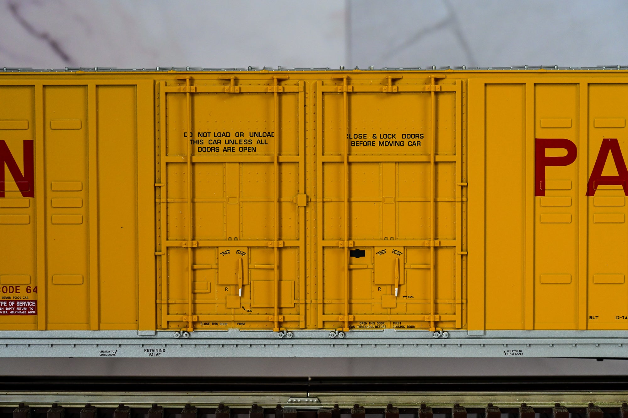Atlas Union Pacific Berwick 60β Hy-Cube Box Car #960879 | Premier | O Scale