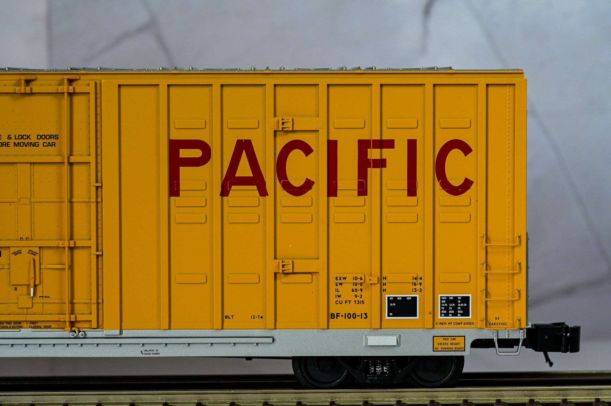 Atlas Union Pacific Berwick 60β Hy-Cube Box Car #960879 | Premier | O Scale