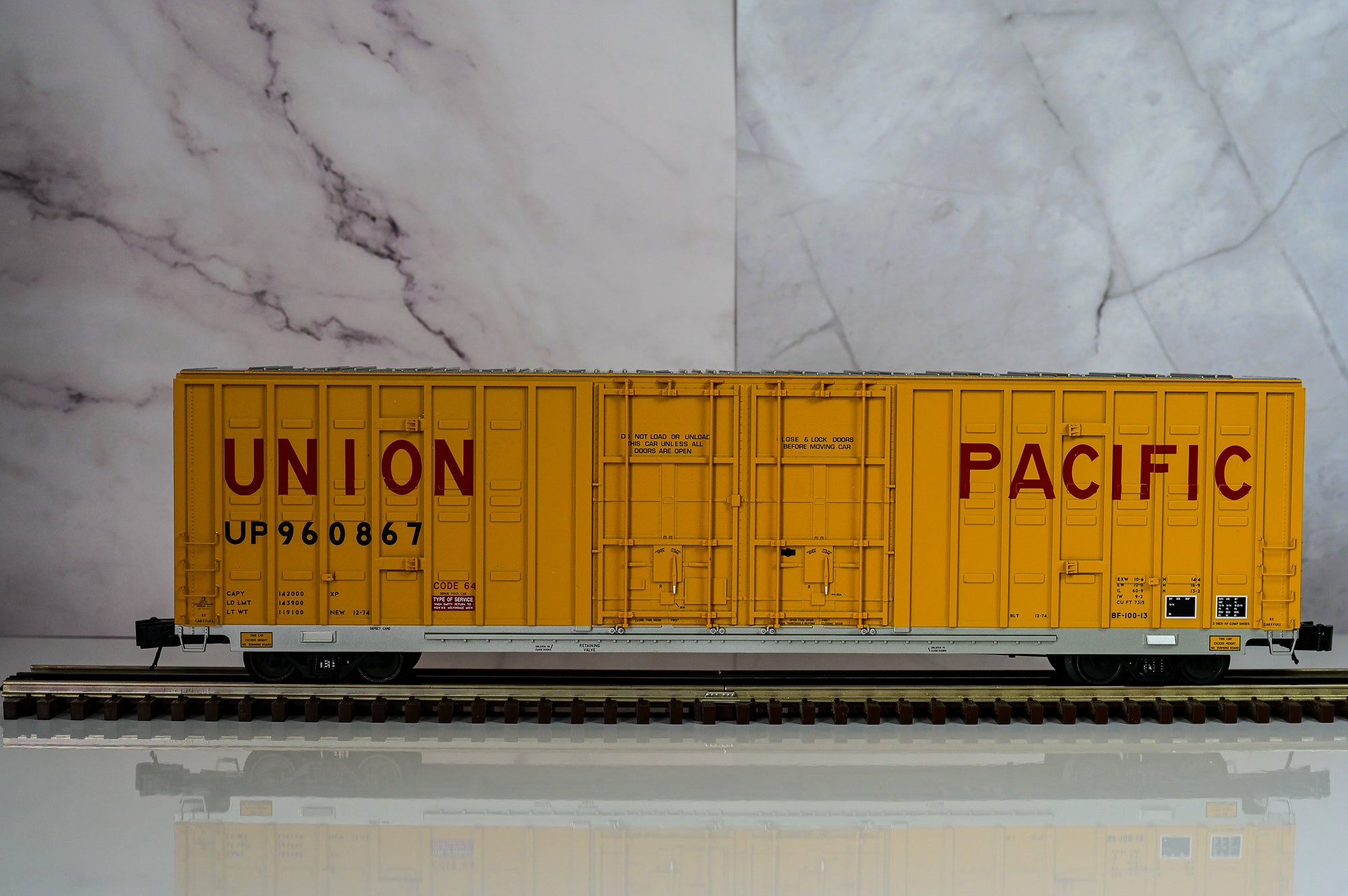 Atlas Union Pacific Berwick 60β Hy-Cube Box Car #960867 | Premier | O Scale