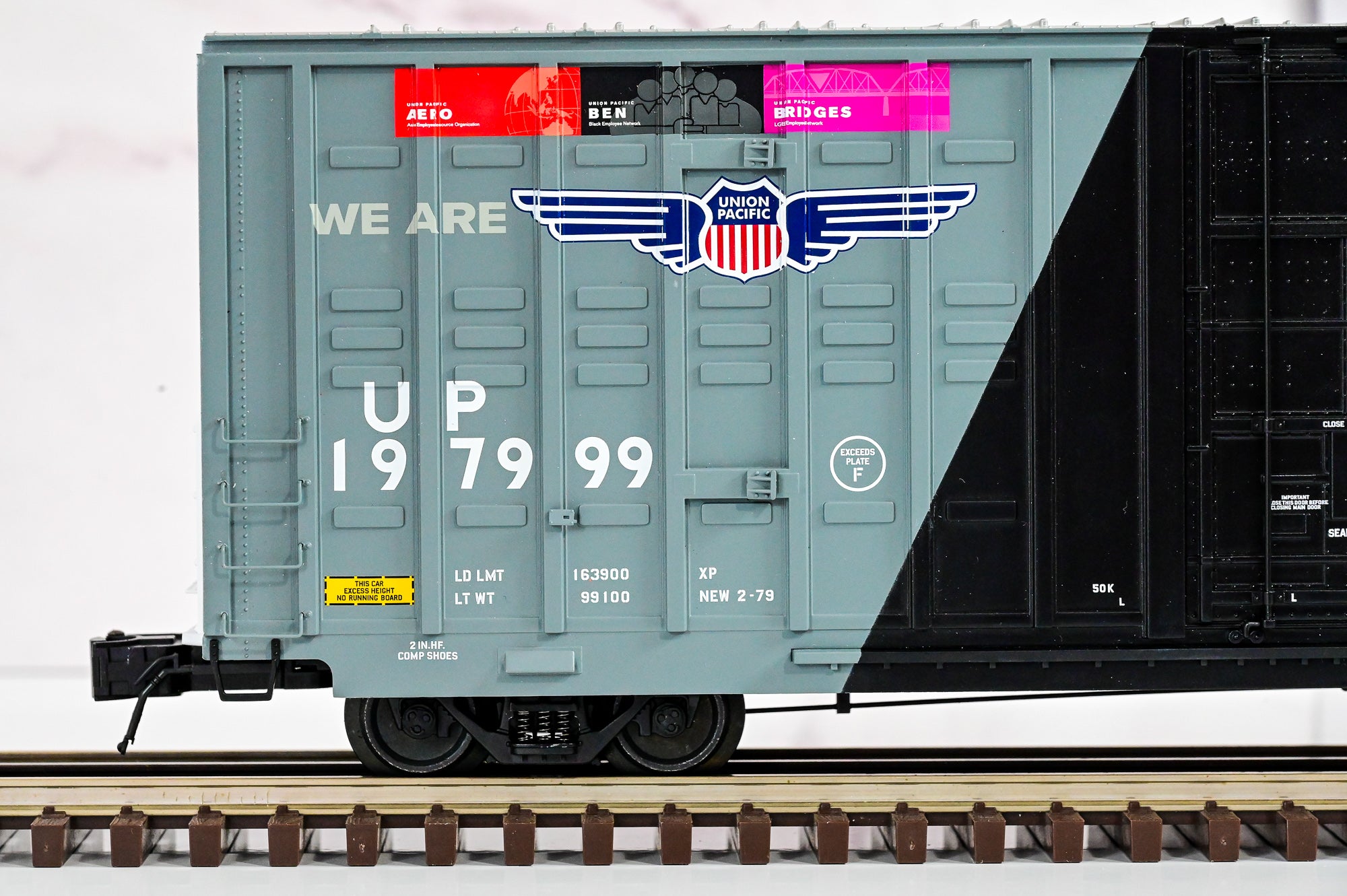 Atlas Union Pacific (ONE) Berwick 60β Hy-Cube Box Car #197999 | Premier | O Scale