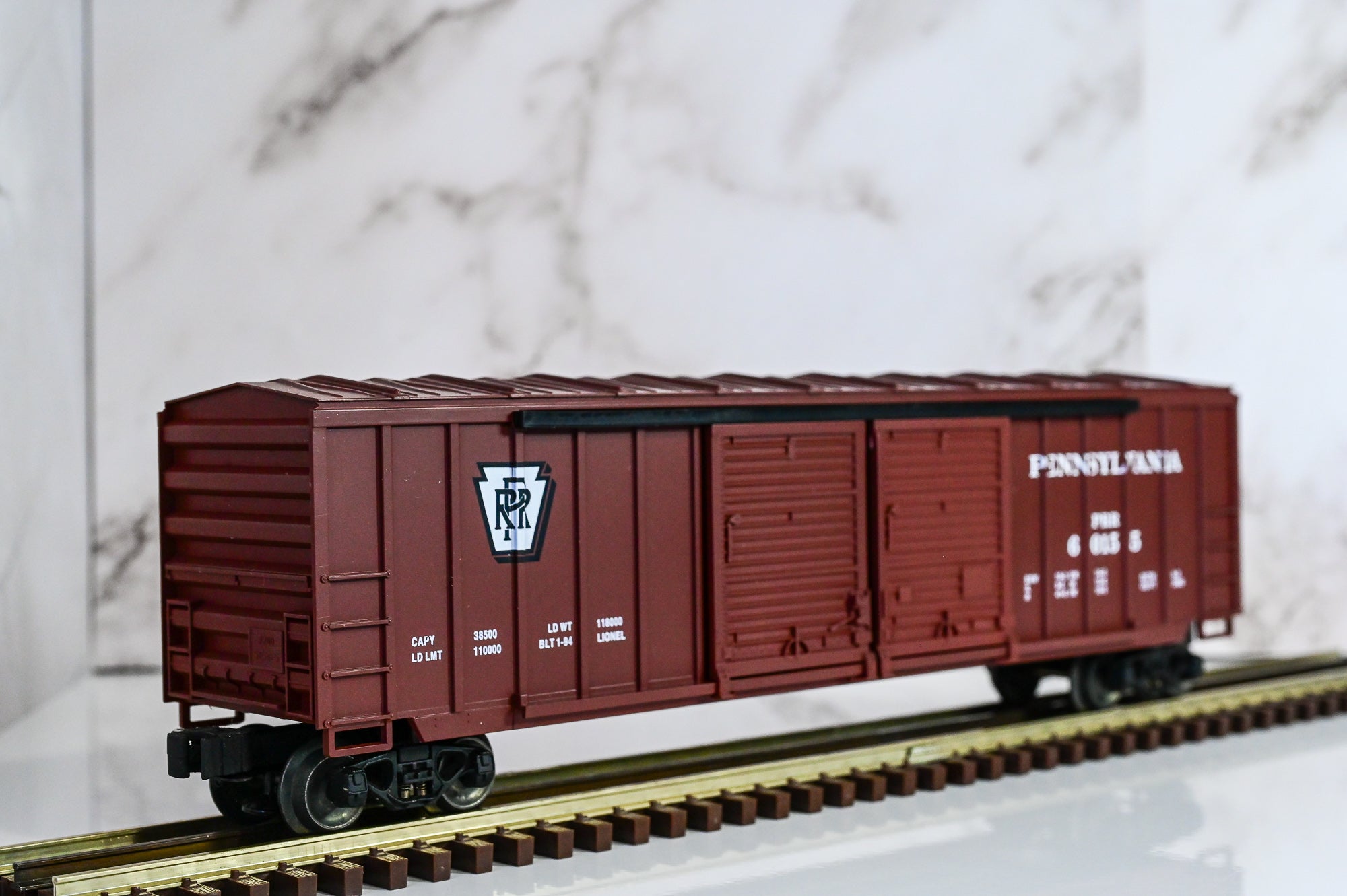 Lionel Pennsylvania Double Door Boxcar | O Scale