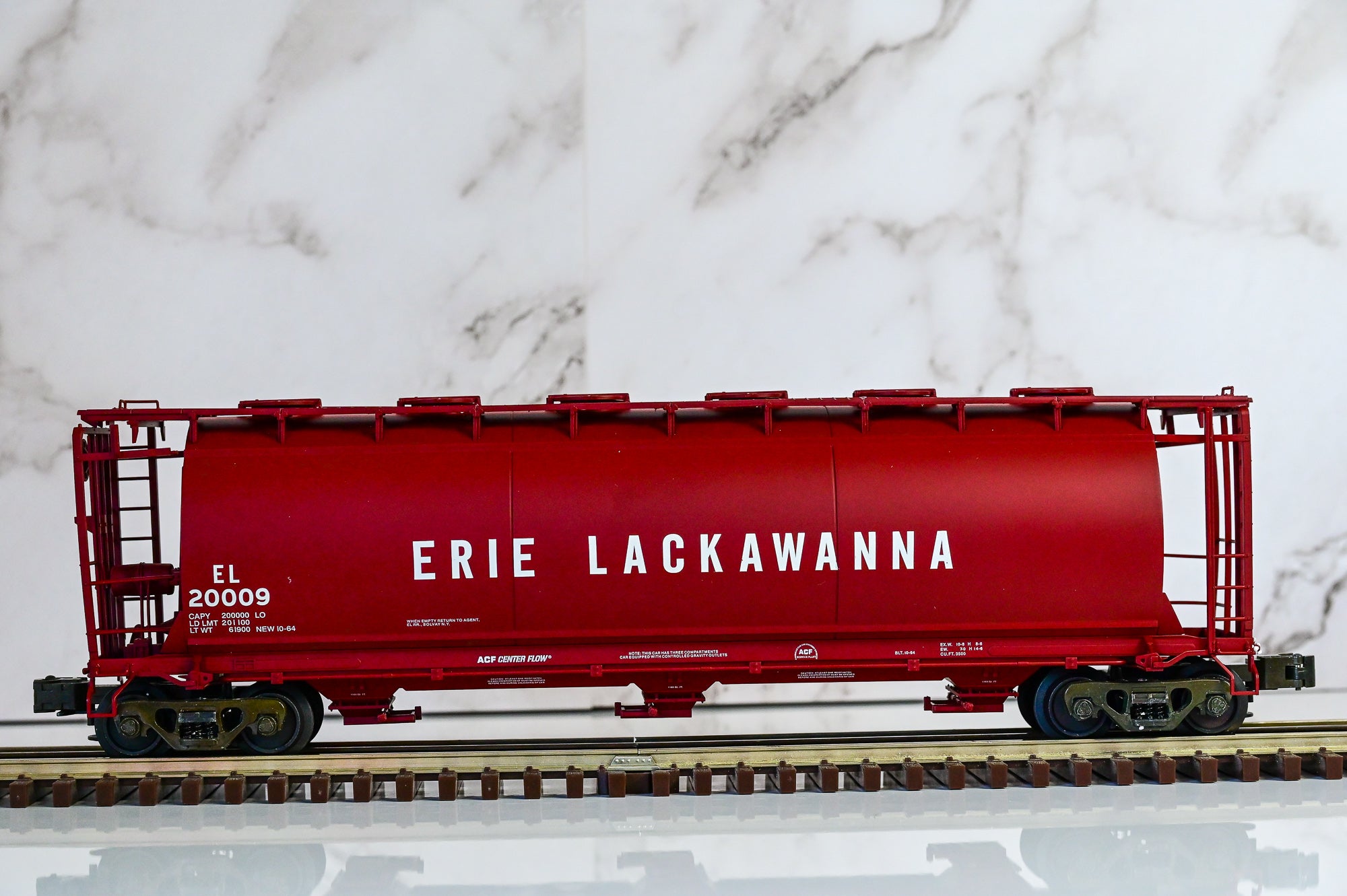 Atlas Erie Lackawanna ACF 3-Bay Cylindrical Hopper EL 20009 | Premier | O Scale
