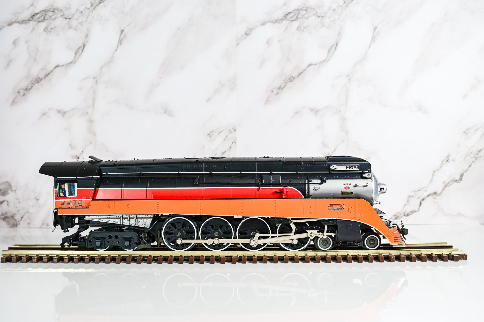 Lionel Southern Pacific VISION GS-2 #4412 (Daylight SP Lines) | Vision Line | O Scale