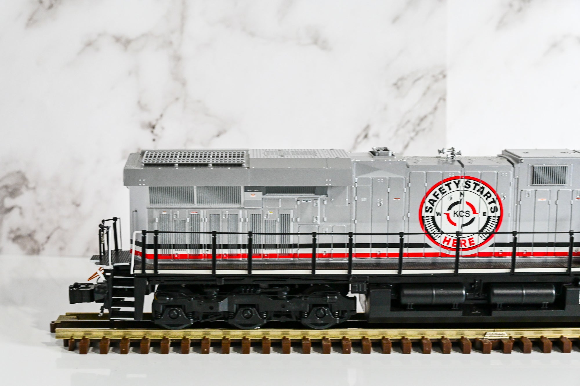 Lionel Kansas City Southern LEGACY ES44AC #4859 | LEGACY | O Scale