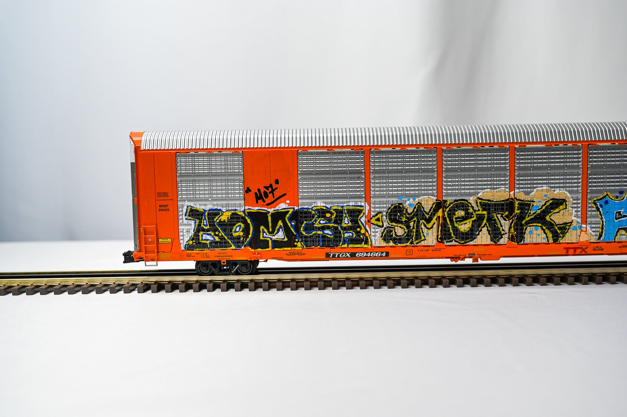 Custom Graffiti Atlas Gunderson Multi‑Max Auto Rack | Bart Simpson | O Scale