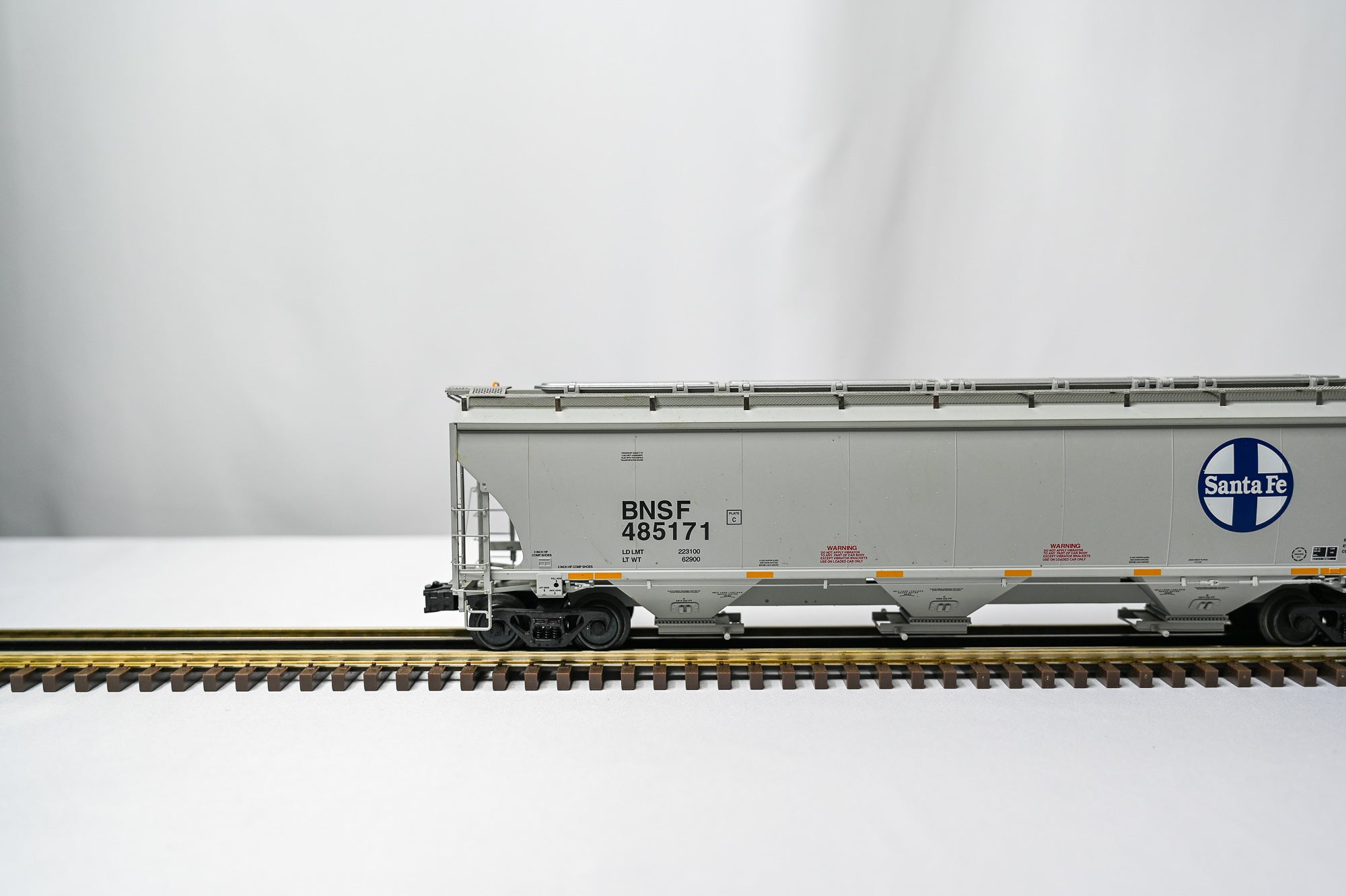 Atlas O Trinity 5161 Covered Hopper BNSF ATSF Heritage #485171 | 3 Rail O Scale