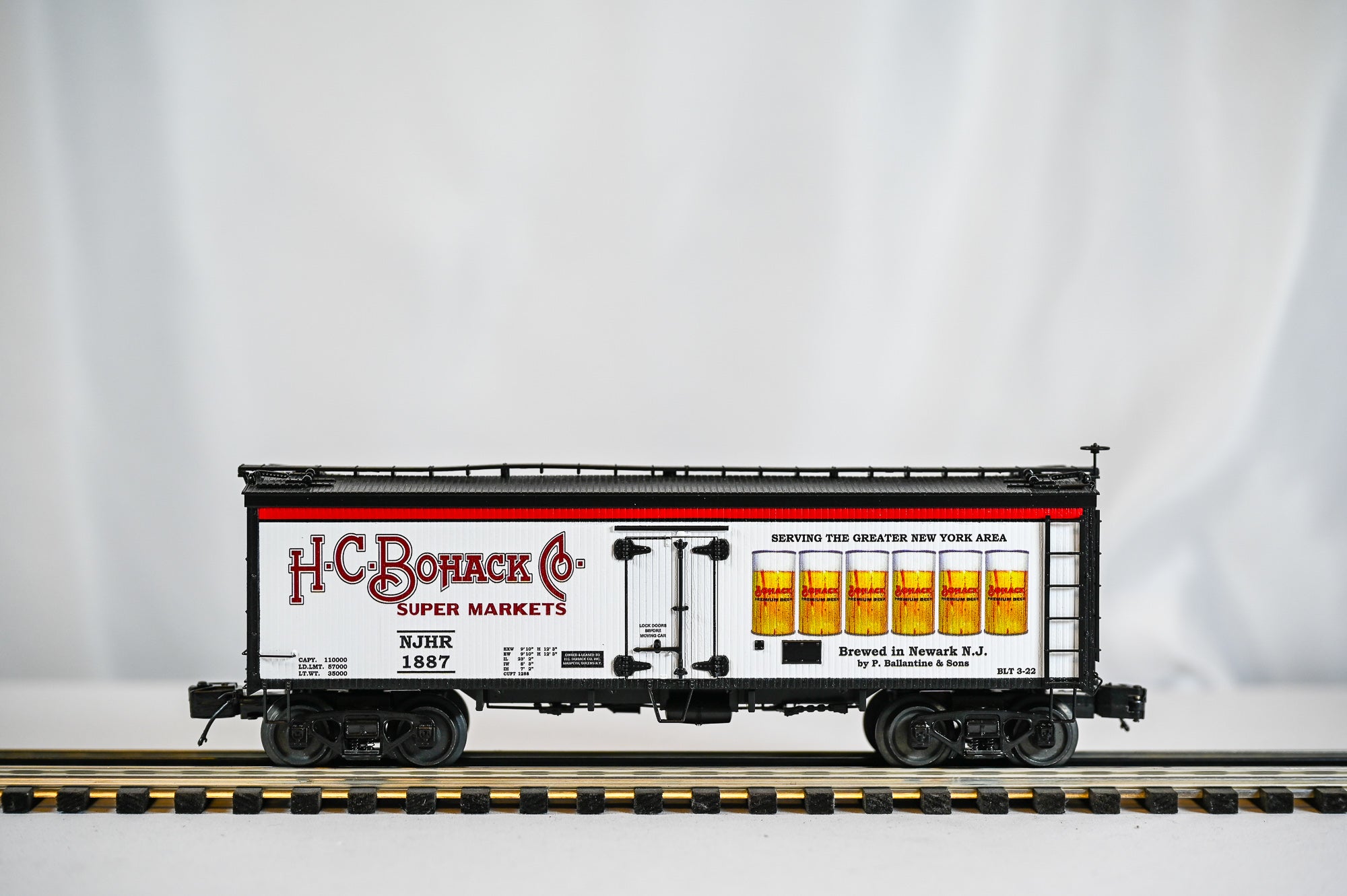 MTH Bohack Beer 1887 36' NJH Wood Sided Reefer Car | O Scale