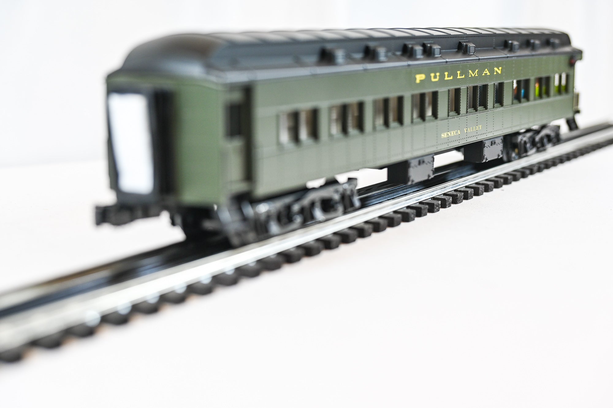 Lionel NY Central 20th Century 18" 3 Pack Passenger Car w/ #452 BUNDLE| O Scale